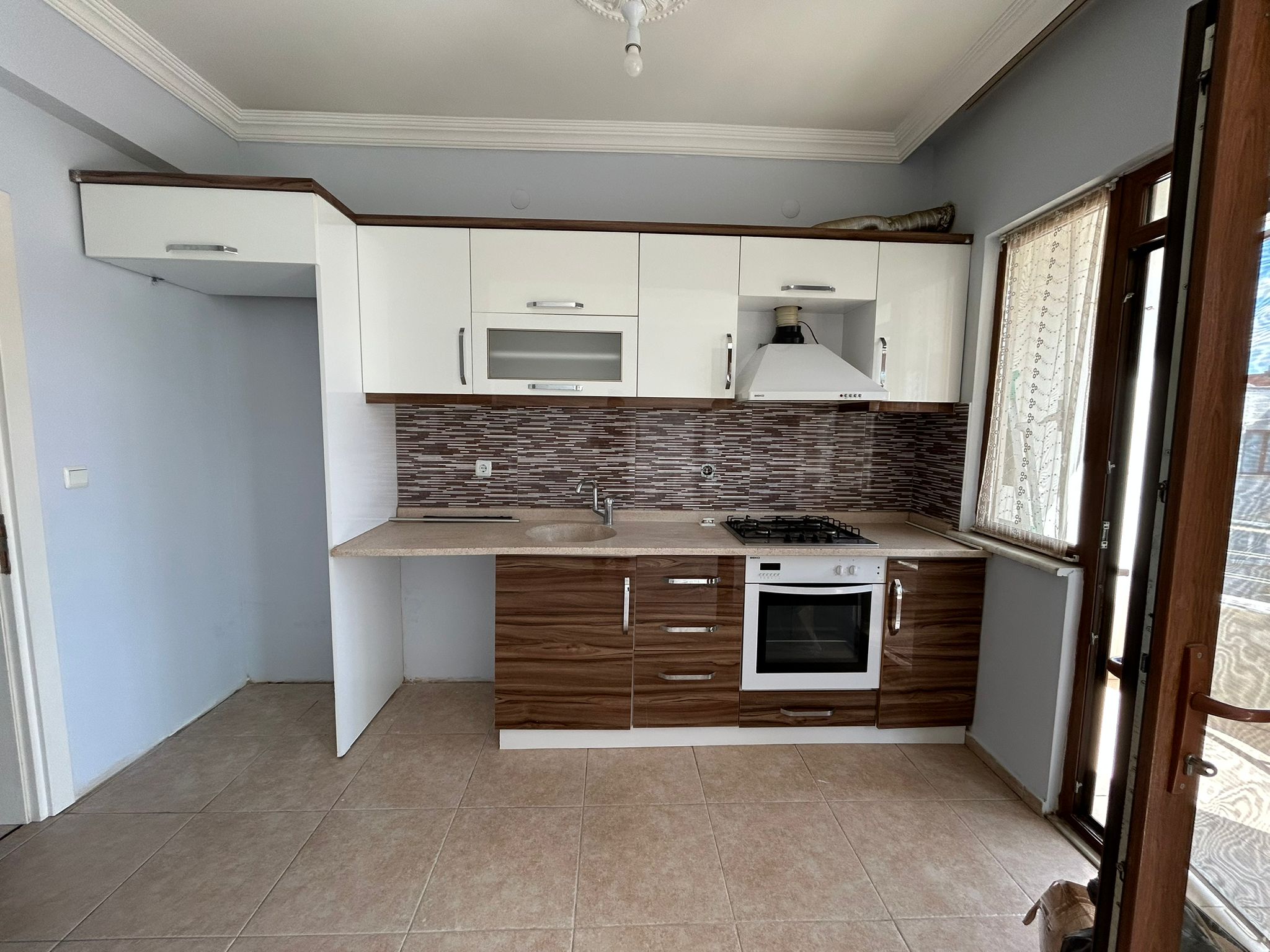 FERAH, MUTLU, HUZURLU KİRALIK 2+1 DAİRE