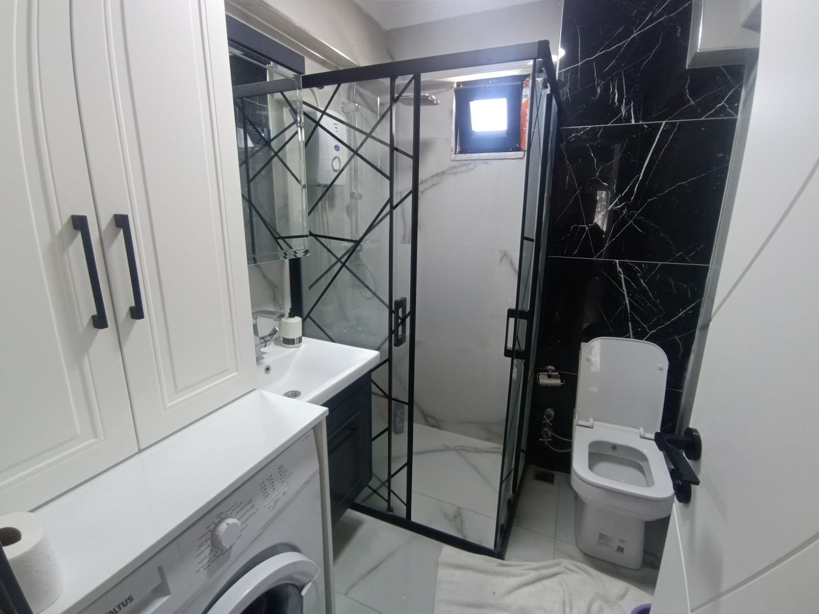 ALTINOLUKTA SEZONLUK KİRALIK 2+1 DAİRE