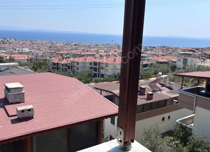 ALTINOLUK’TA DENİZ MANZARALI, BAHÇELİ DUBLEKS VİLLA