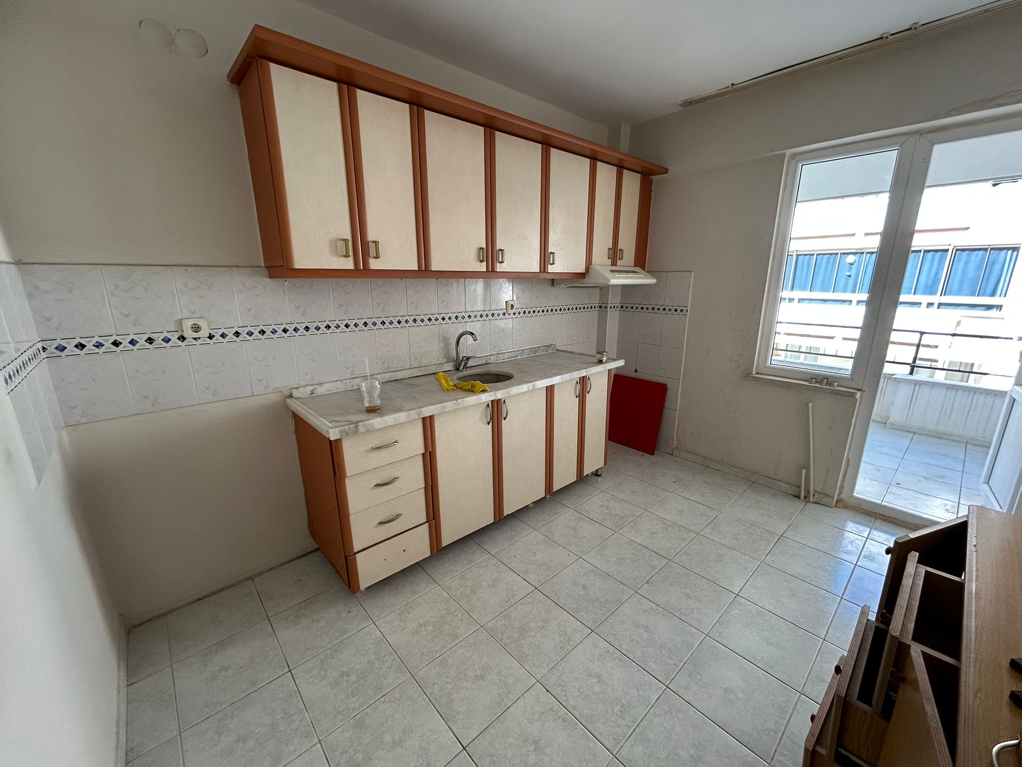 Altınkum Merkezde 3+1 Satılık Daire