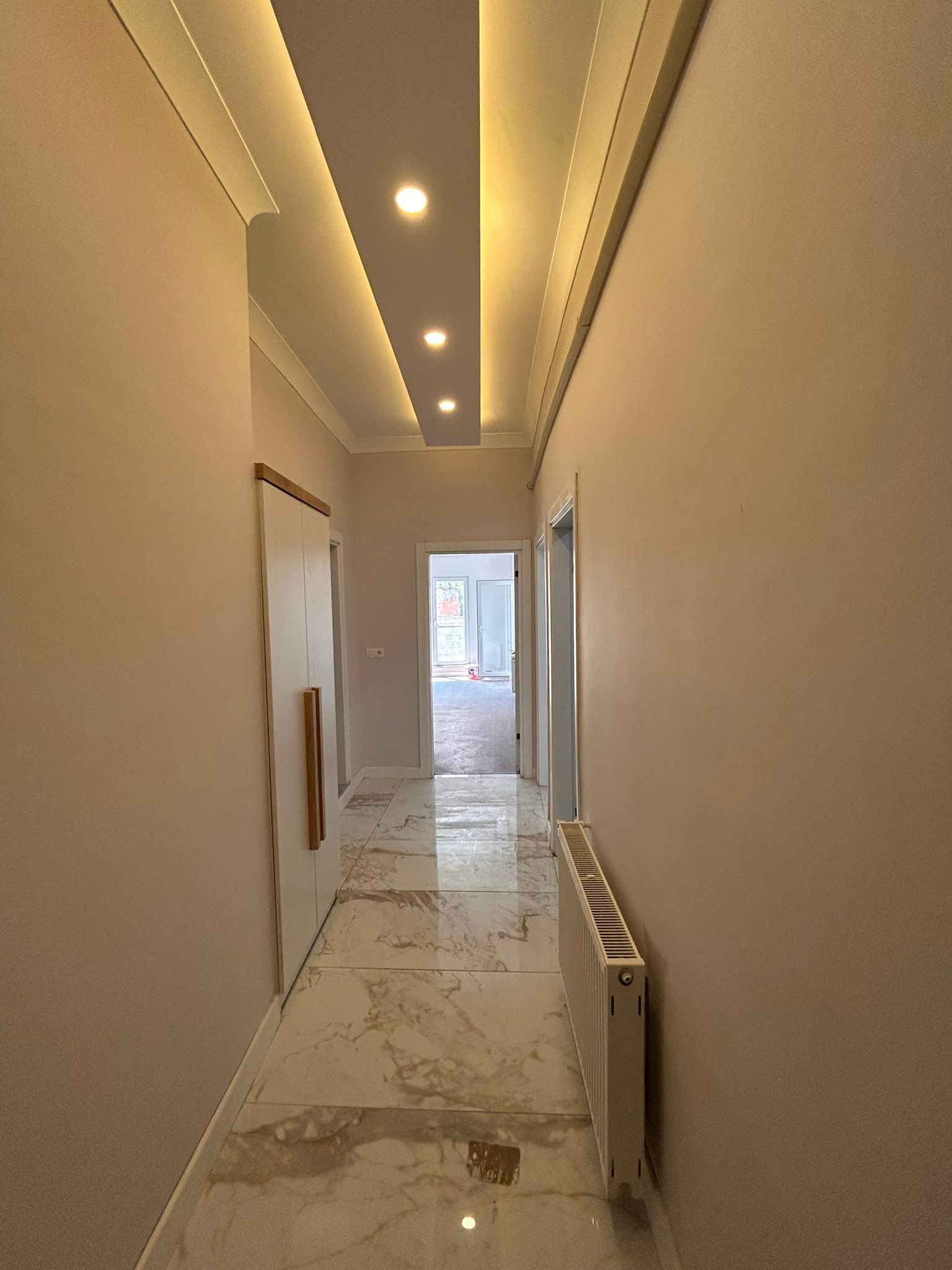 BALIKESİR EDREMİT CUMHURİYET MAHALLESİNDE KİRALIK 2+1 SIFIR DAİRE