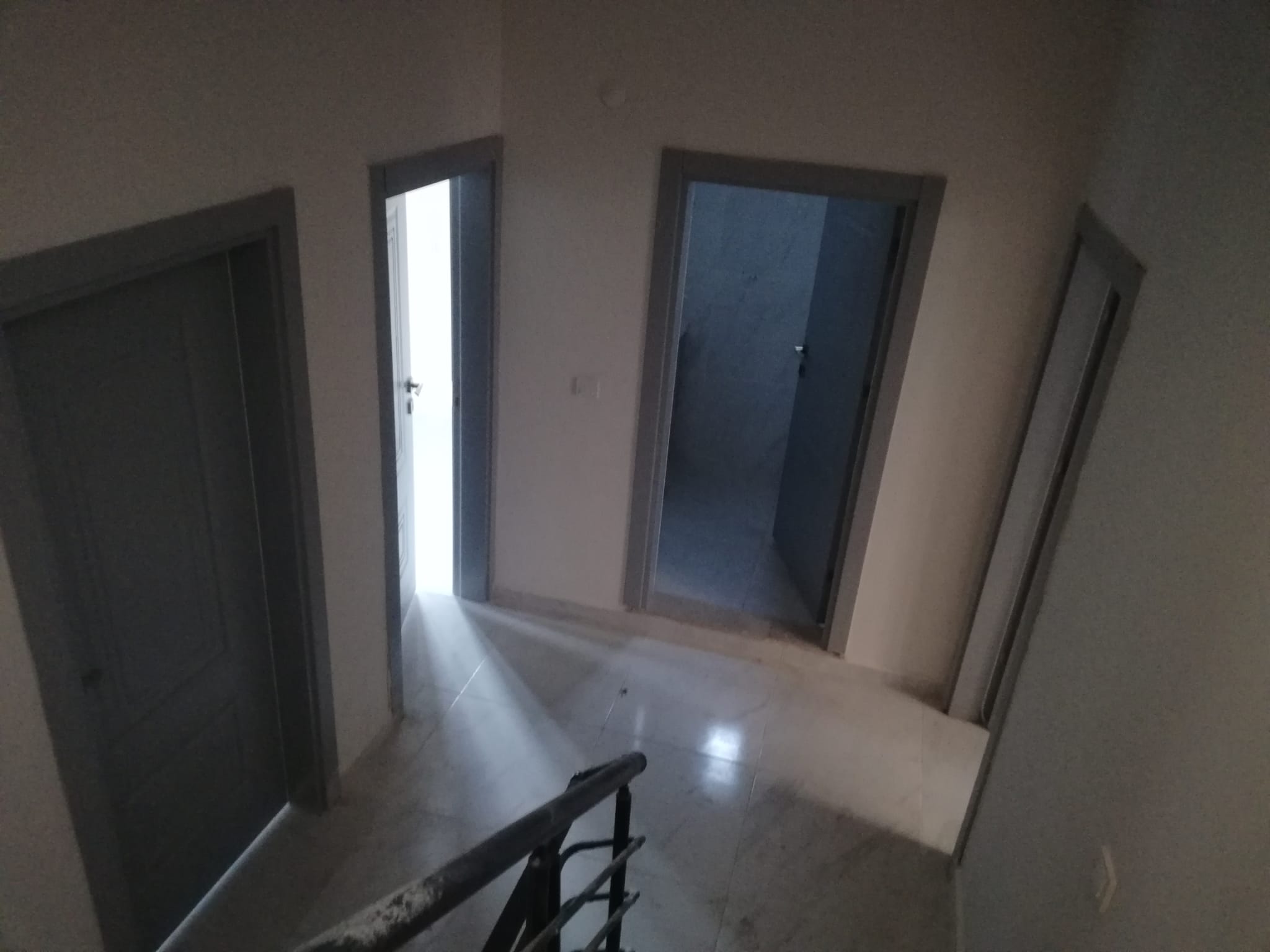 AVCILAR'DA DENİZE 150 M. SIFIR 4+1 VİLLA