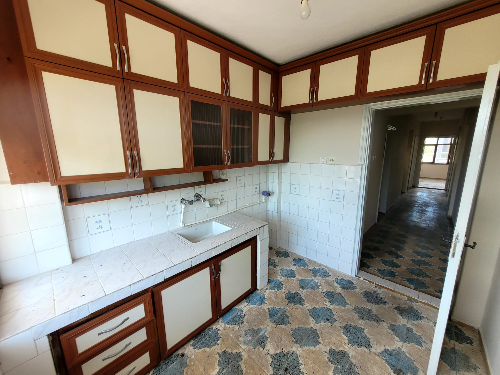 GAZİİLYAS MAHALLESİNDE KİRALIK 3+1 AYRI MUTFAK DAİRE