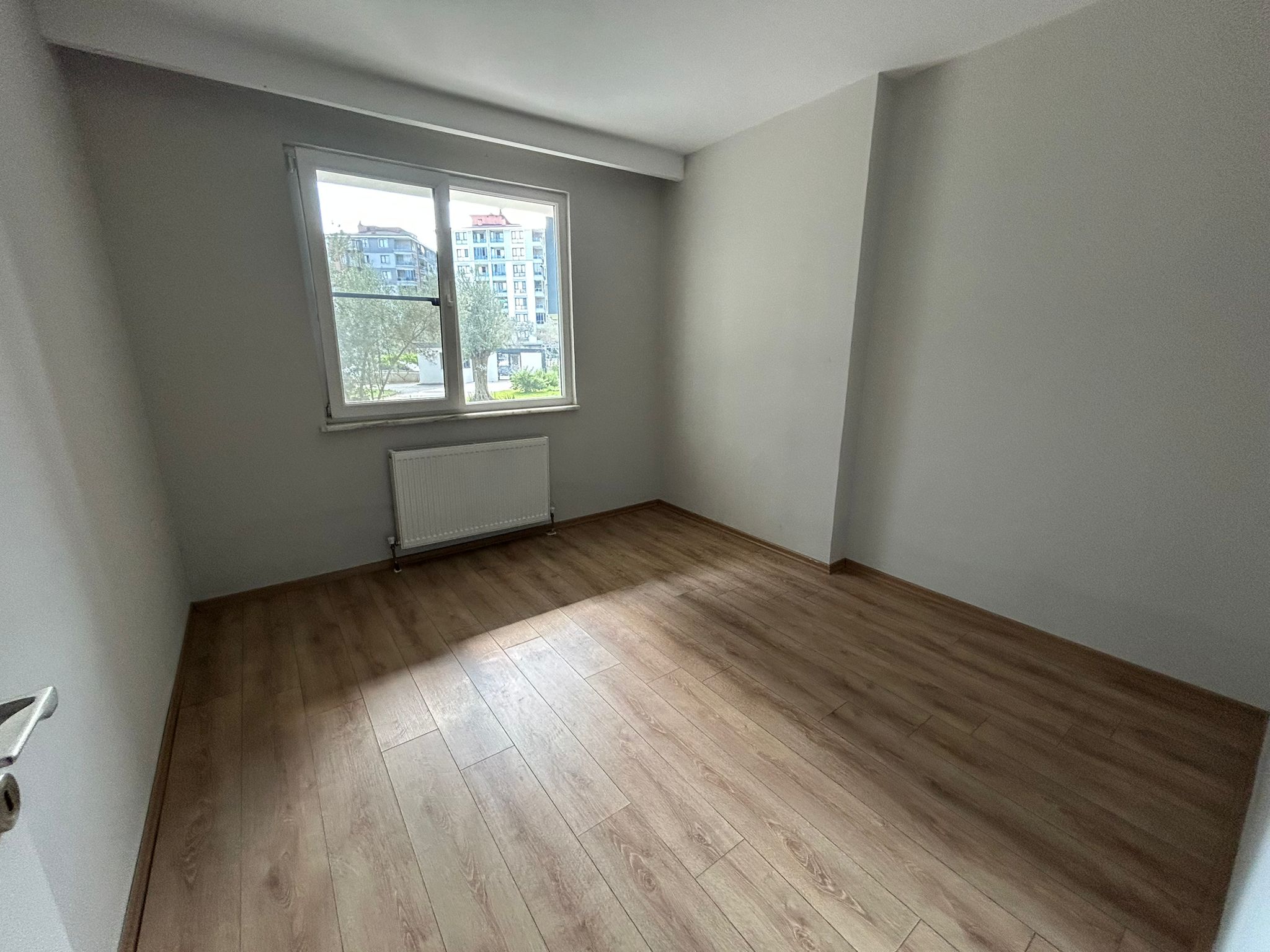 KADIKÖY KC EVLERİNDE KİRALIK 2+1 DAİRE