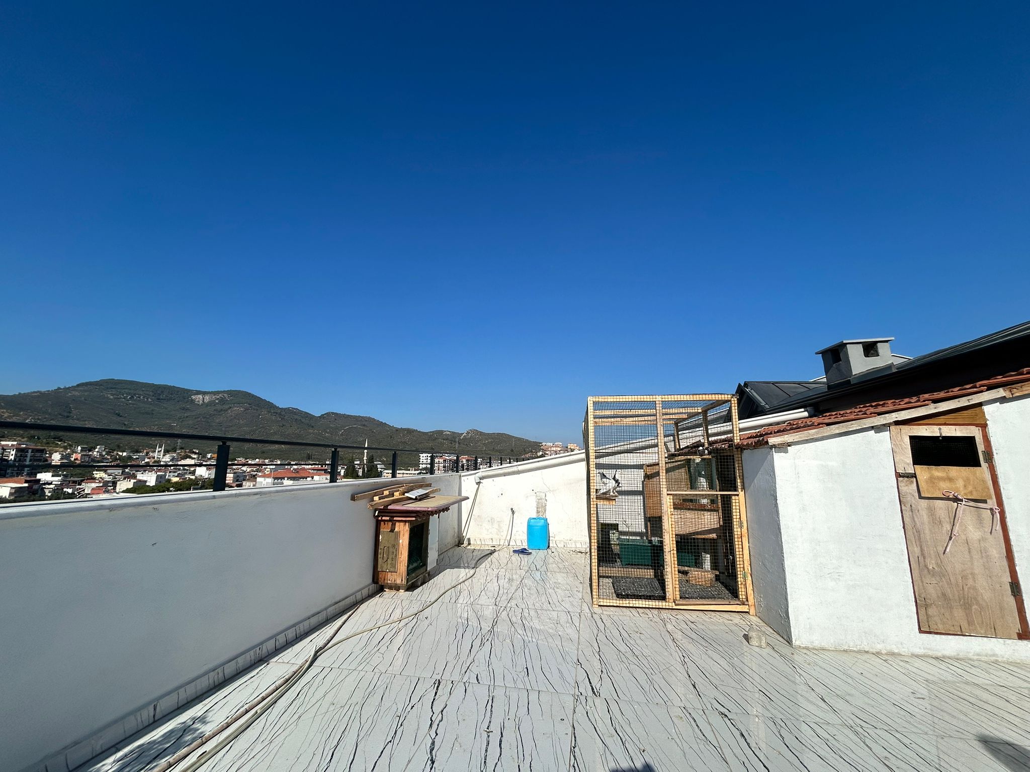 KADIKÖY'DE 4+1 DUBLEKS SATILIK DAİRE