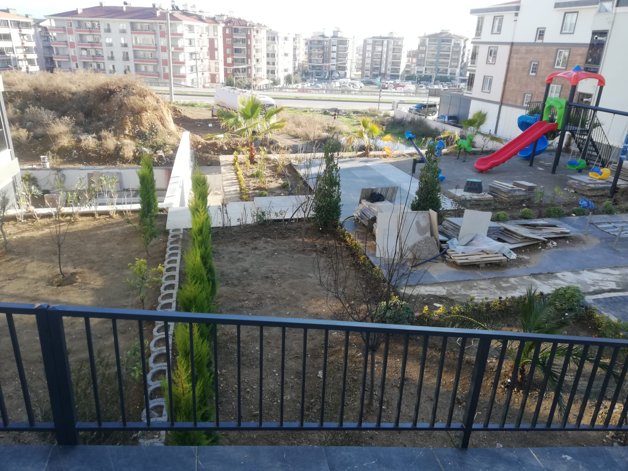 🏡 BALIKESİR EDREMİT ATATÜRK MAHALLESİNDE SİTE İÇERİSİNDE HAVUZLU 2+1 LÜKS DAİRE