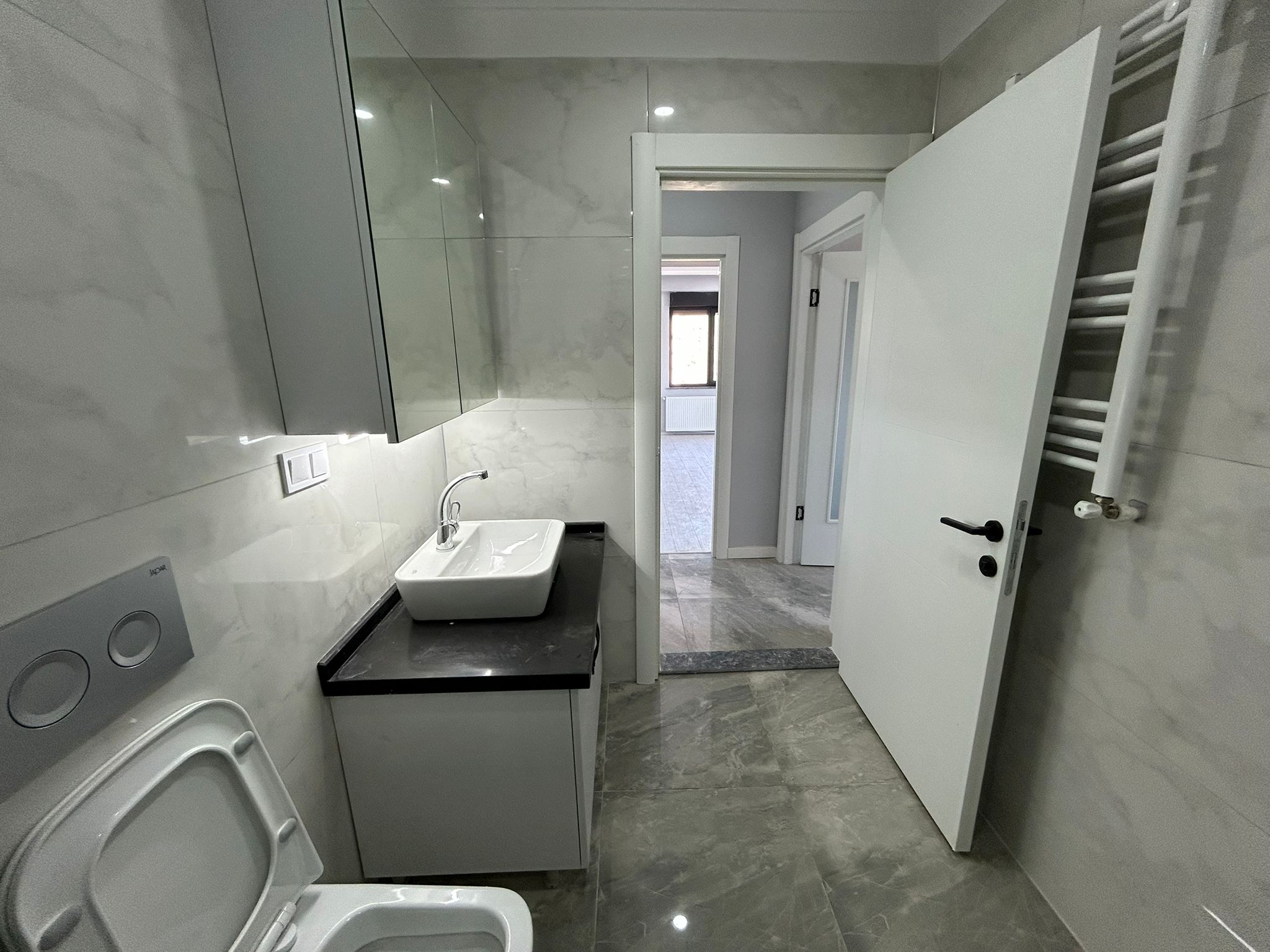 ATATÜRK MAHALLESİ’NİN EN GÜZEL YERİNDE SATILIK 3+1 DAİRE ( 16 Numara)