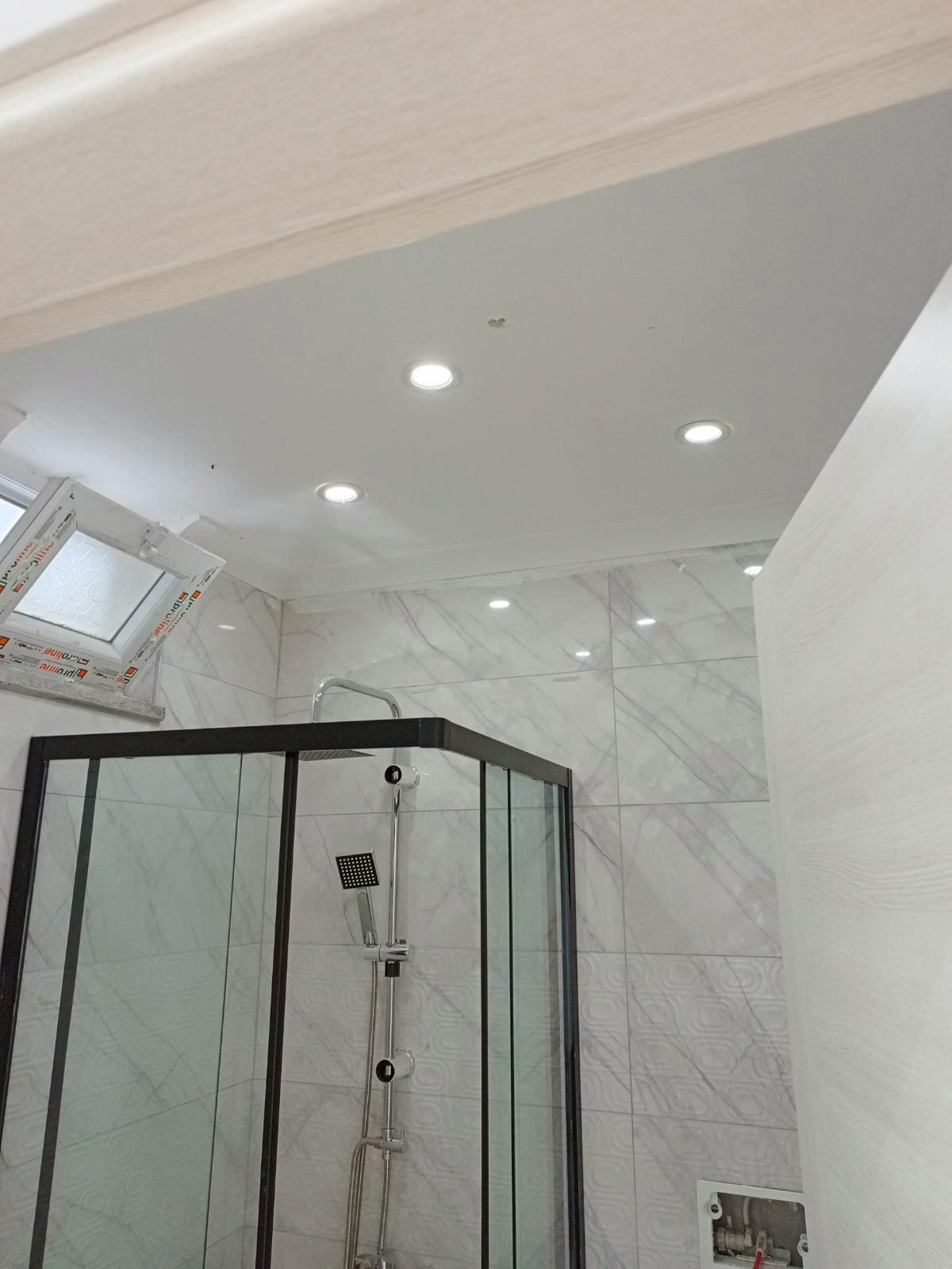 BURHANİYE YENİ MAHALLEDE SATILIK 2+1 GİRİŞ KAT DAİRE