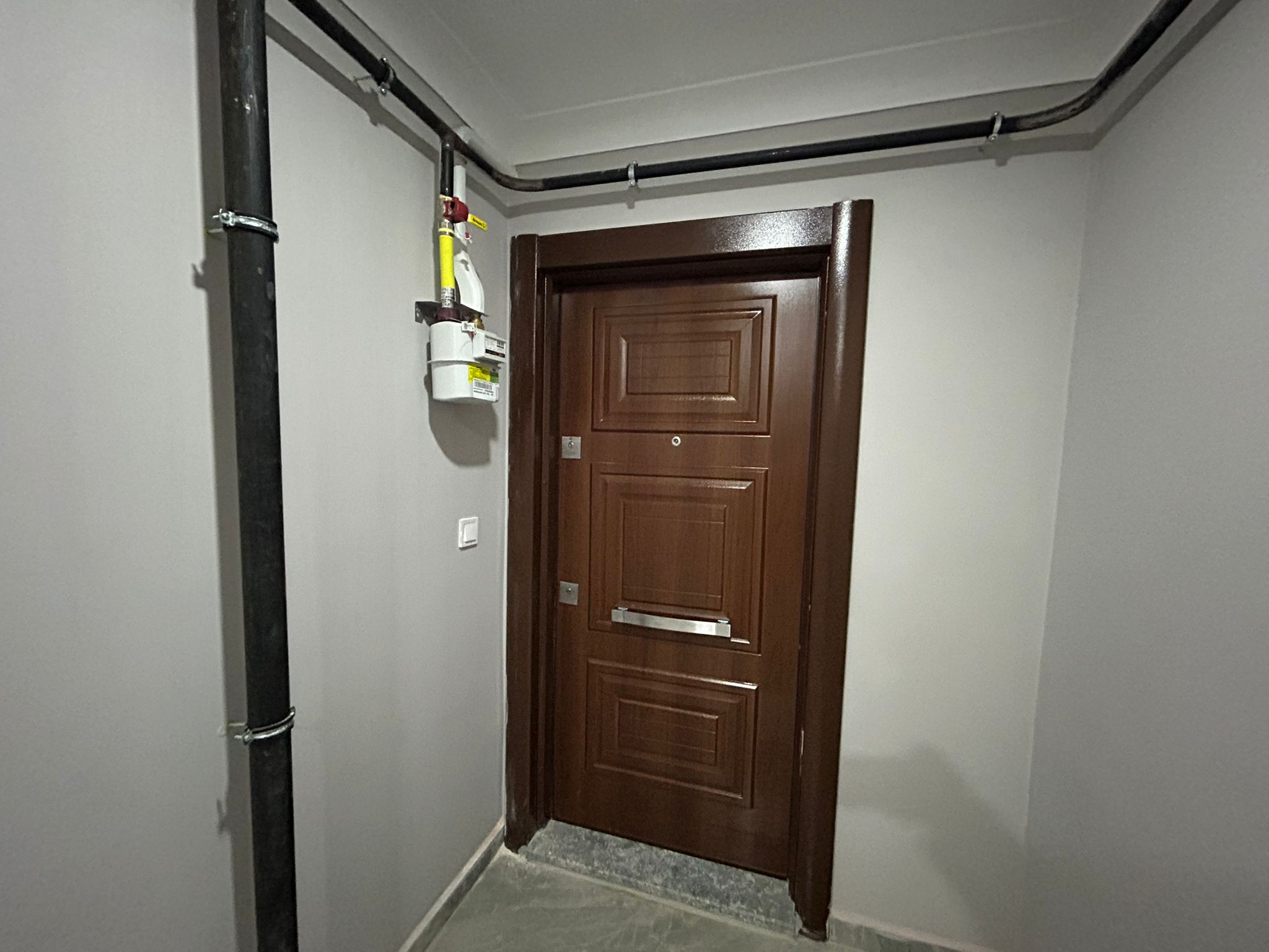 ATATÜRK MAHALLESİ’NİN EN GÜZEL NOKTASINDA! SATILIK 2+1 DAİRE (9numara)