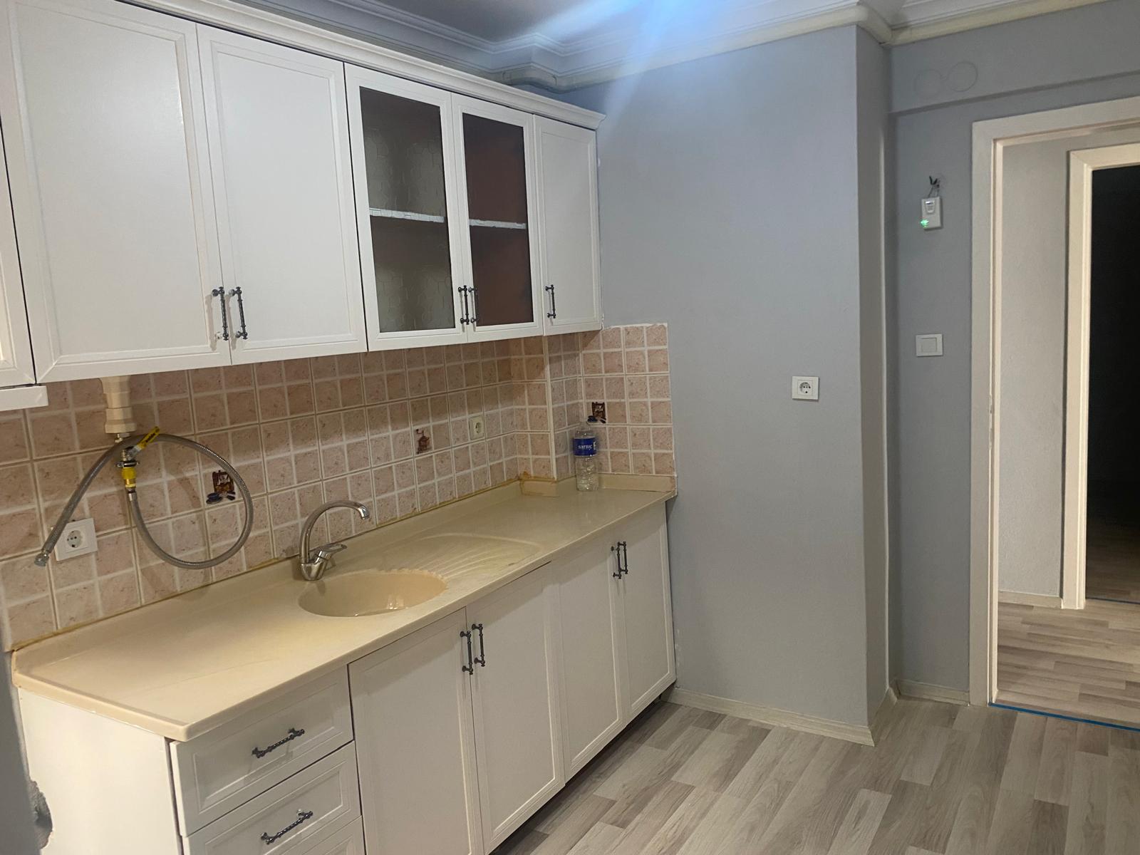 EDREMİT CUMHURİYET MAHALLESİNDE KİRALIK 2+1 DAİRE