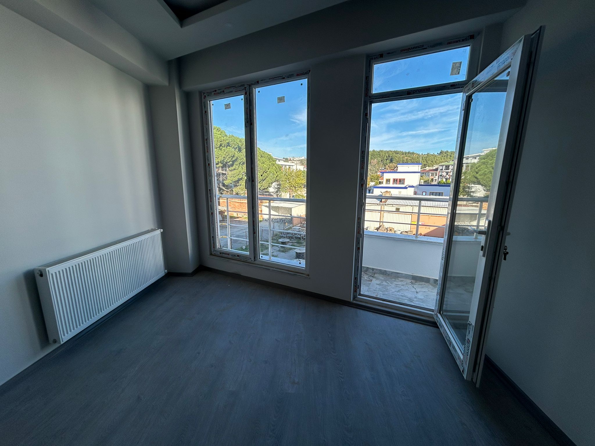 TUZCUMURAT MAH. KİRALIK 2+1 AÇIK MUTFAK SIFIR DAİRE