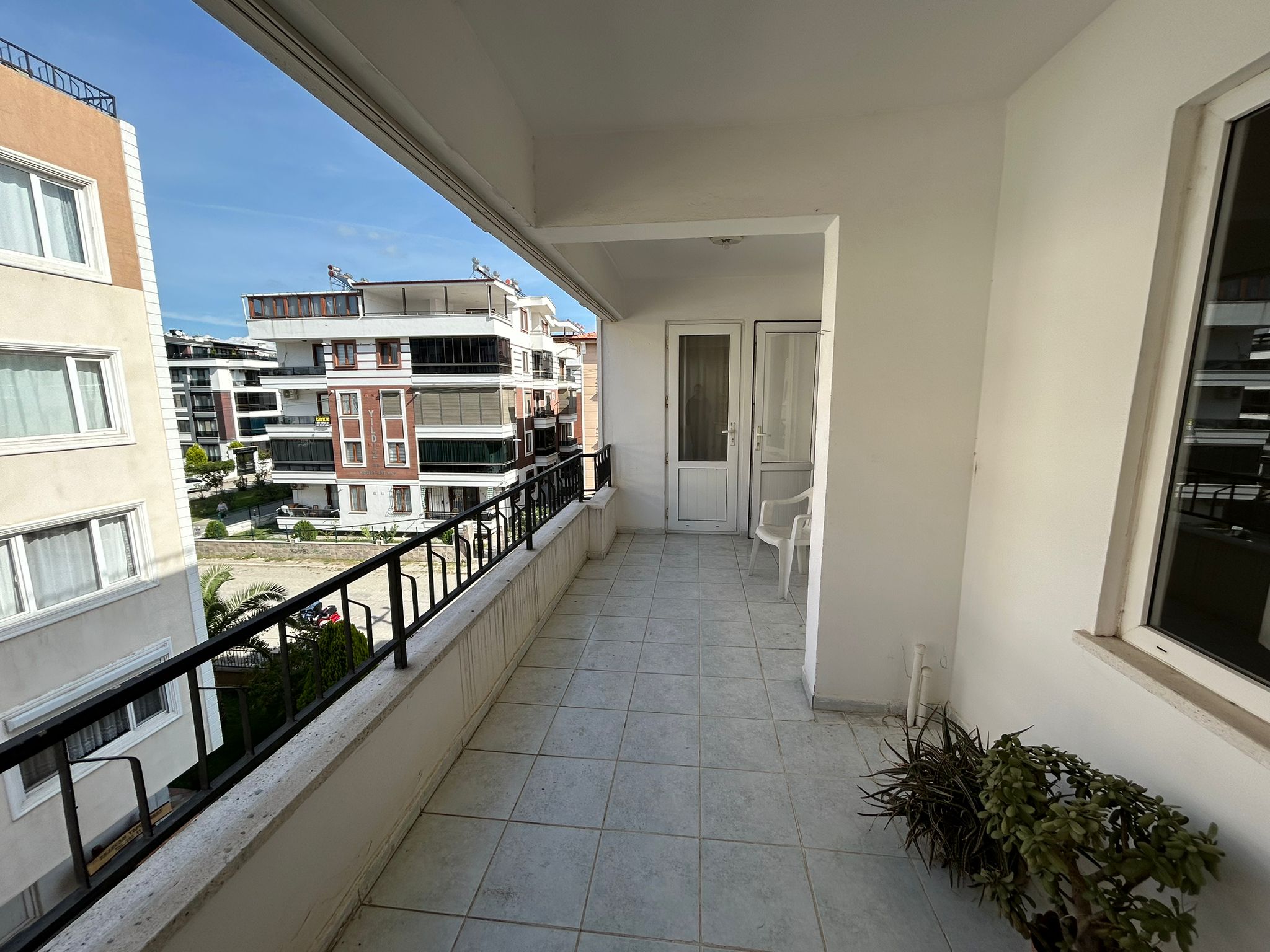 Altınkum Merkezde 3+1 Satılık Daire