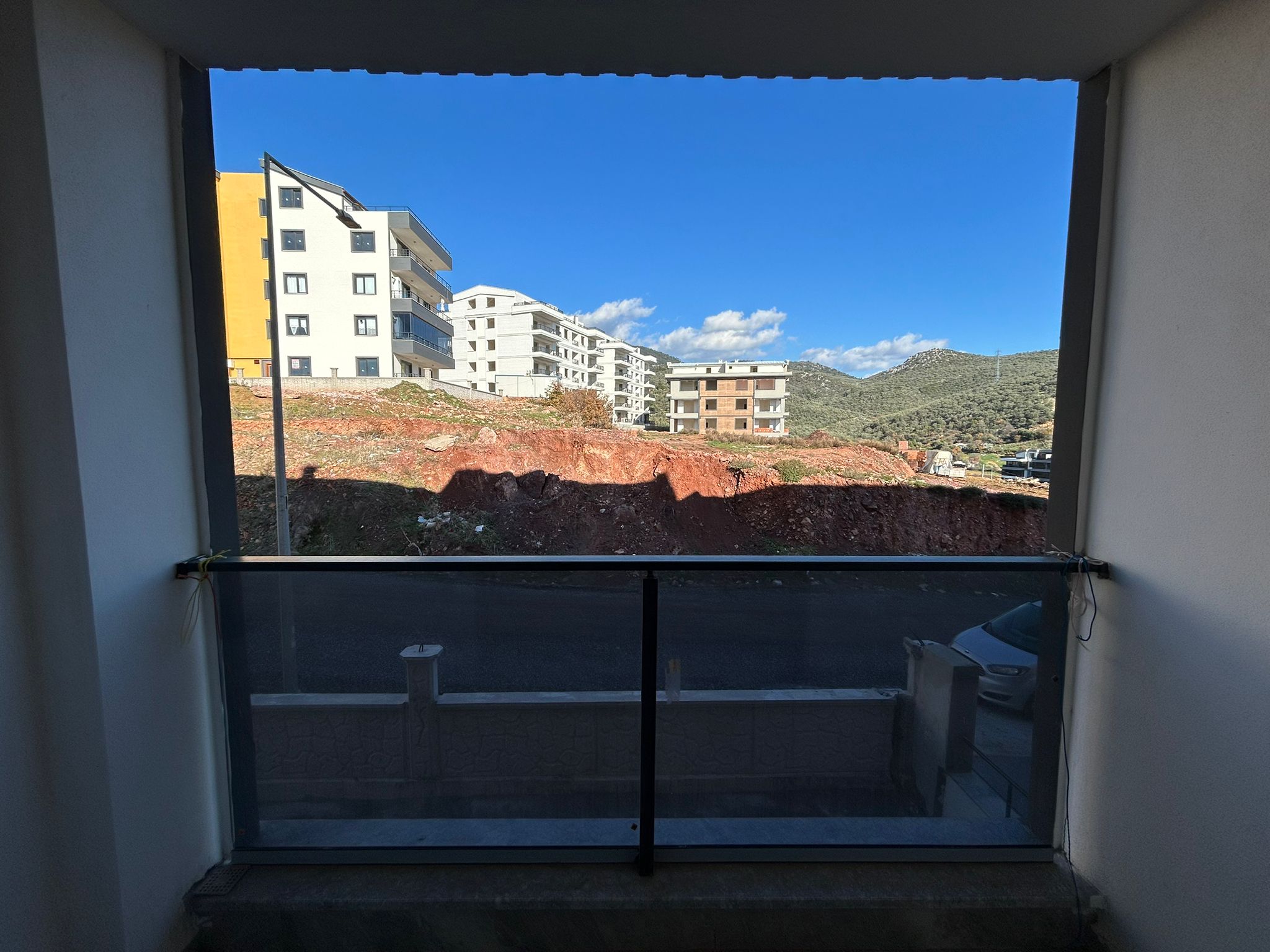 ATATÜRK MAHALLESİ’NİN EN GÜZEL NOKTASINDA! SATILIK 2+1 DAİRE (15numara)