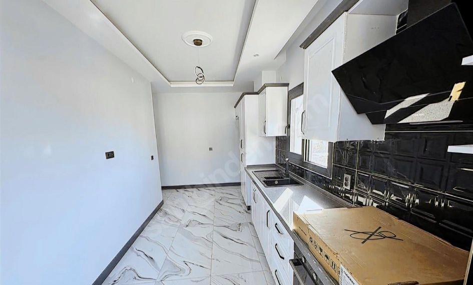 ALTINKUM’DA SATILIK 2+1 AYDINLIK DAİRE DENİZE YÜRÜME MESAFESİNDE