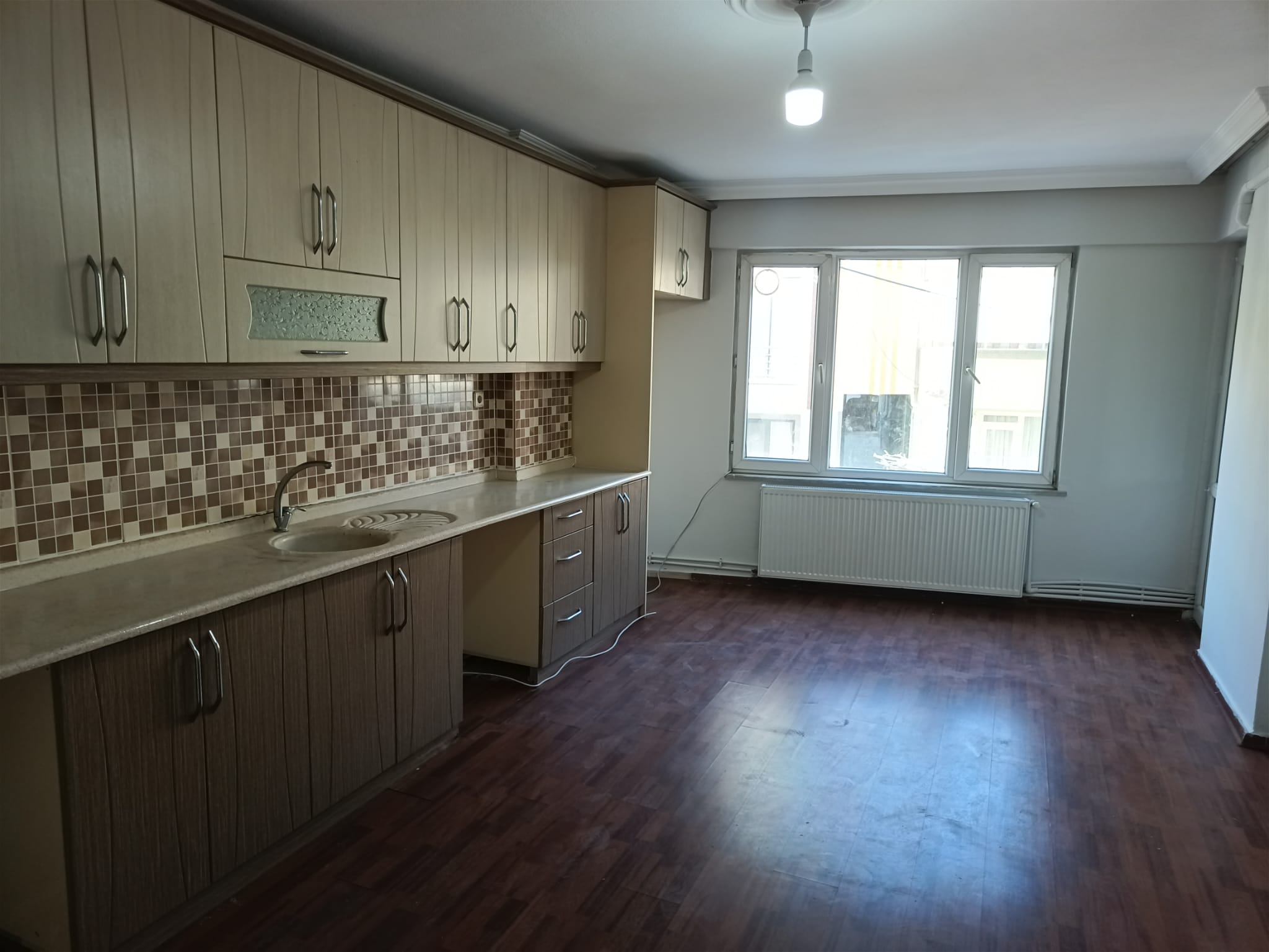 Tuzcumurat Mahallesinde Kiralık 3+1 160 m2 Daire