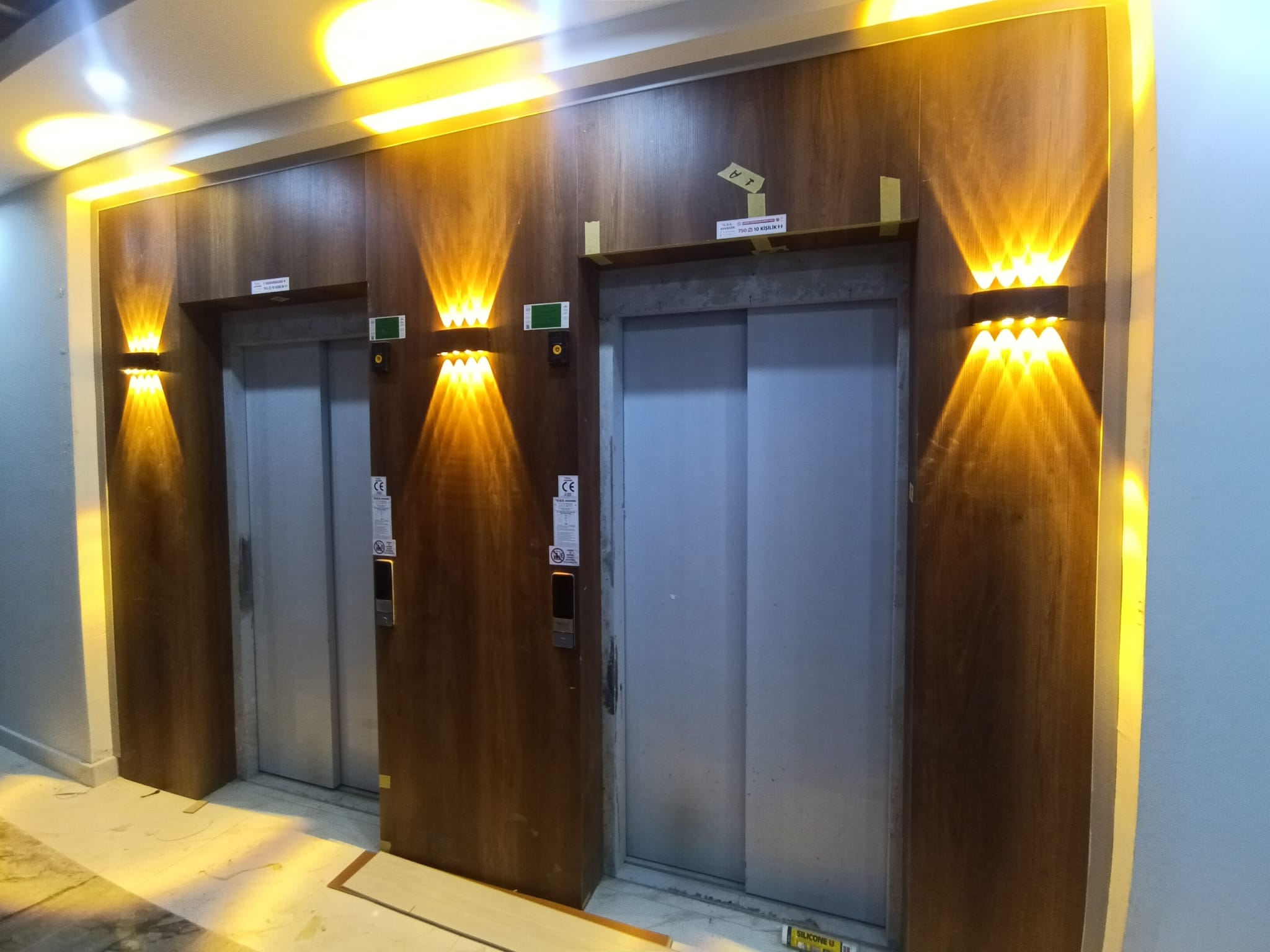 EDREMİT KADIKÖY MAHALLESİNDE SATILIK SIFIR 1+1 DAİRE – GENİŞ BALKONLU, ASANSÖRLÜ, OTOPARKLI