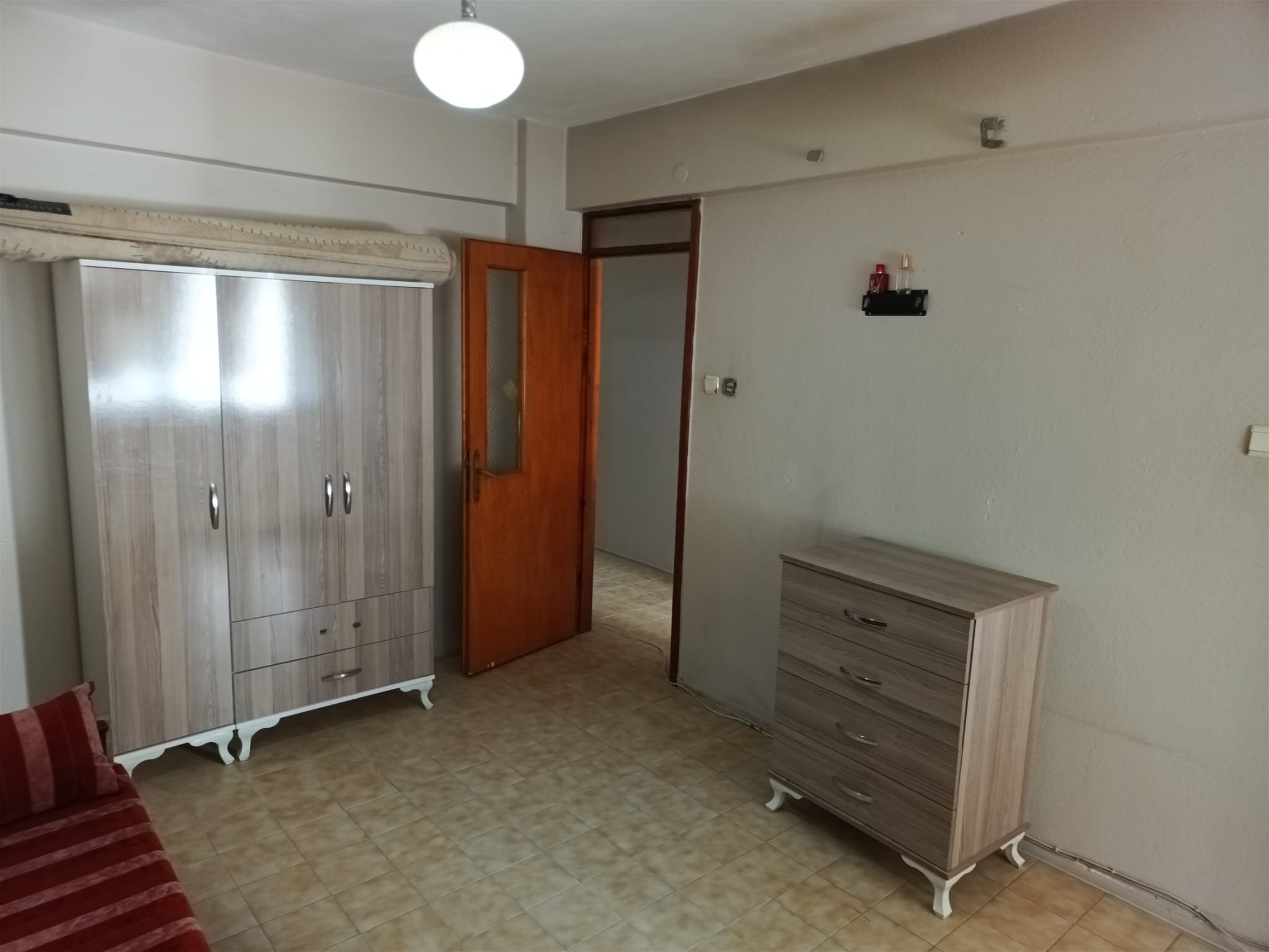 CUMHURİYET MAHALLESİ ÜÇGEN PARKTA EŞYALI 2+1 KİRALIK DAİRE