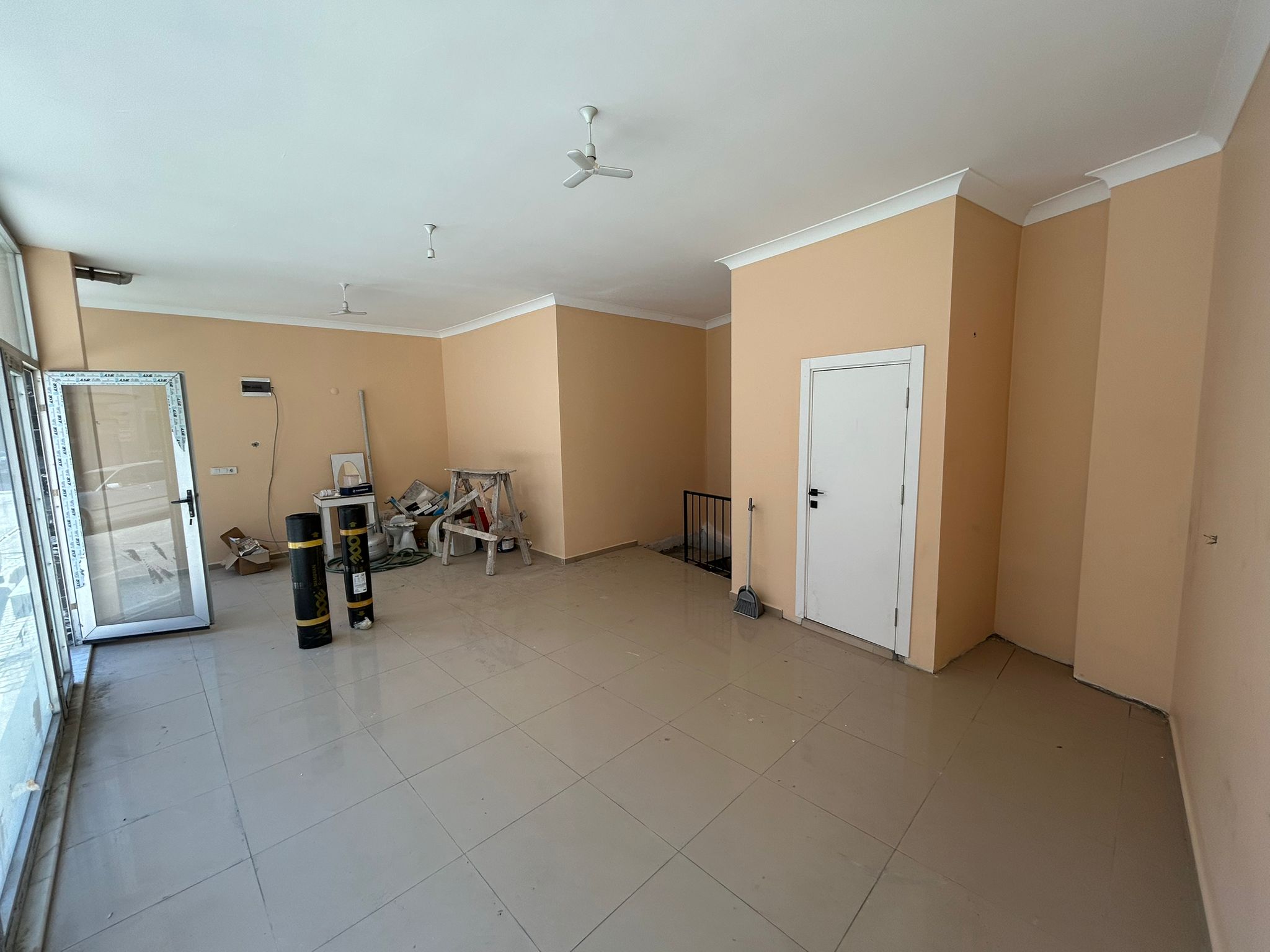İnönü Caddesi’nde 120 m² Sıfır Depolu Kiralık Dükkân