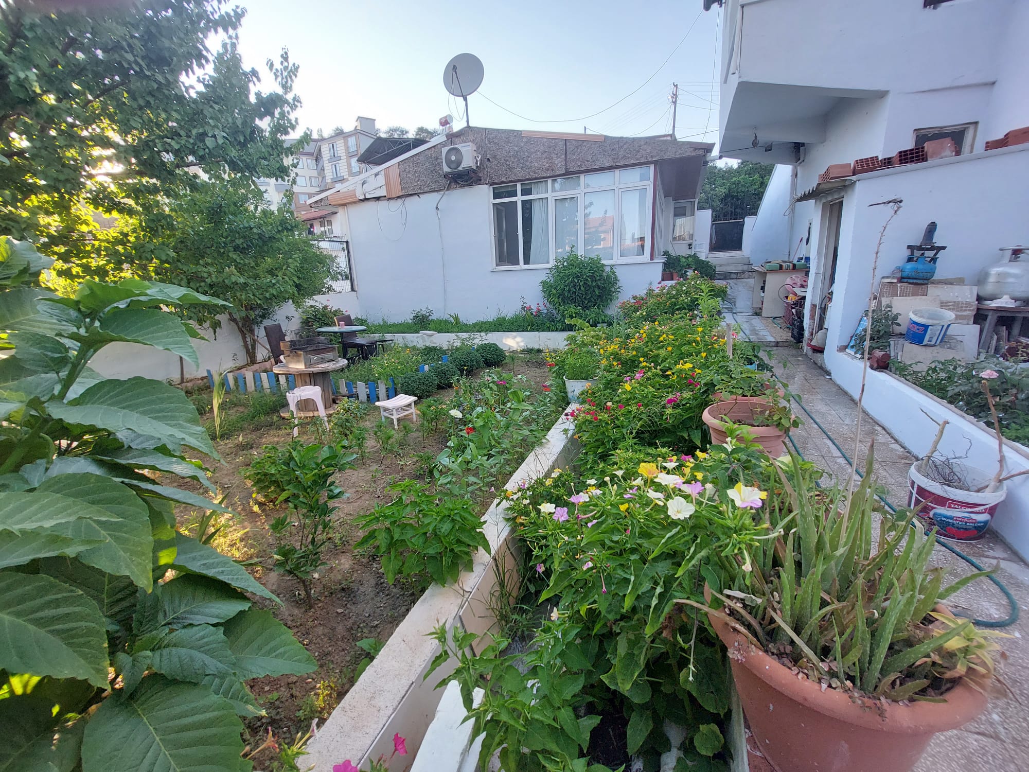 Kadıköy 'de Komple Satılık Bina