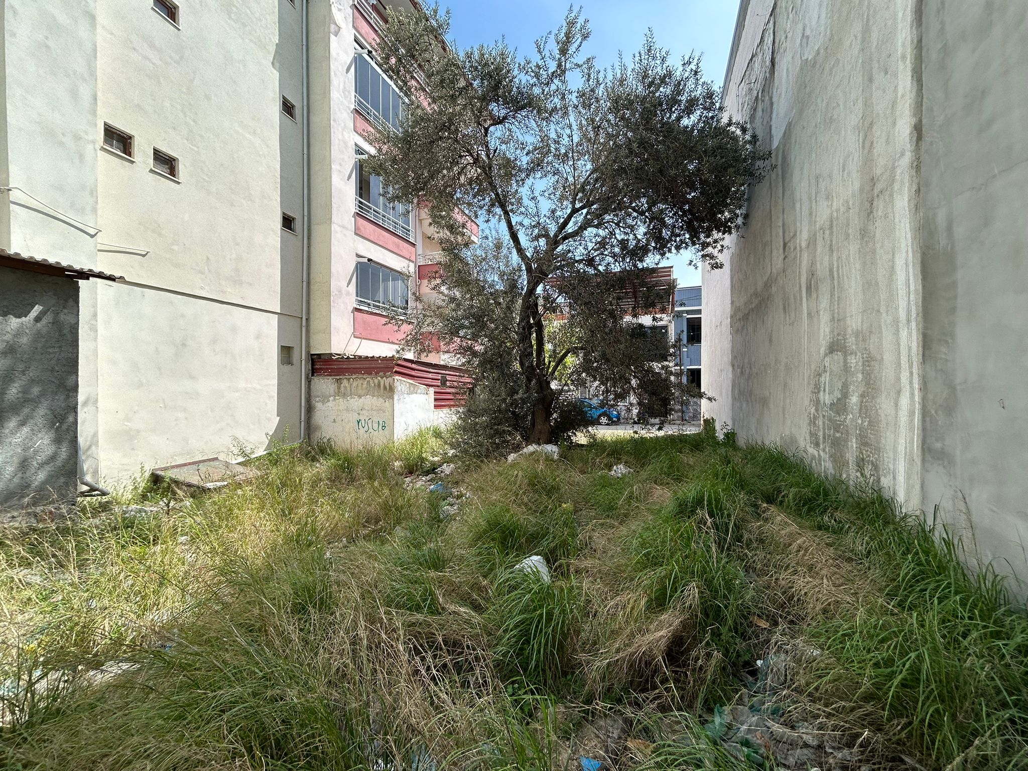 ÖZEL KÖRFEZ HASTANESİNE 100 METRE MESAFEDE SATILIK 192 m² İMARLI ARSA