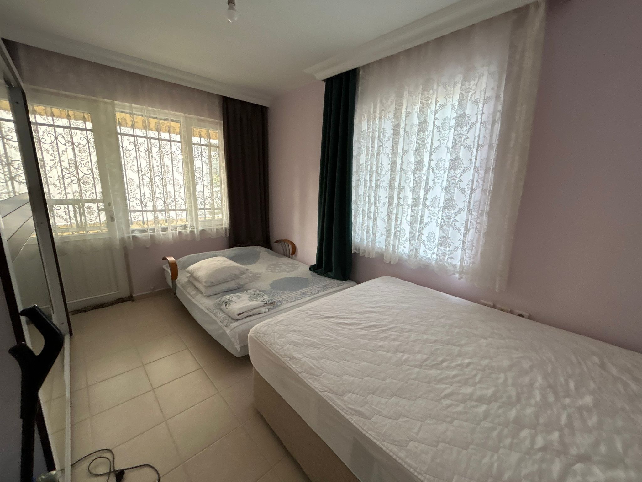 Güre 'de Satılık 4+1 Yüzme Havuzlu Tripleks Villa