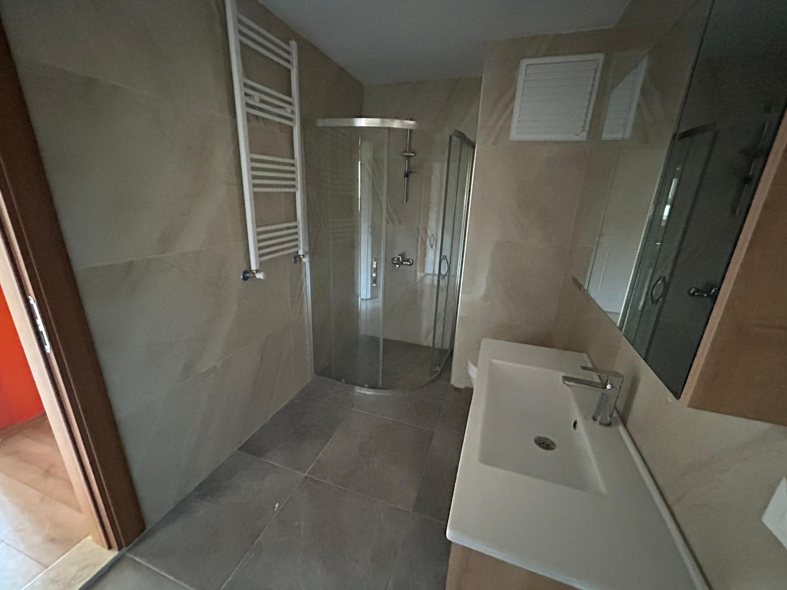 KADIKÖY KC EVLERİNDE KİRALIK 2+1 DAİRE