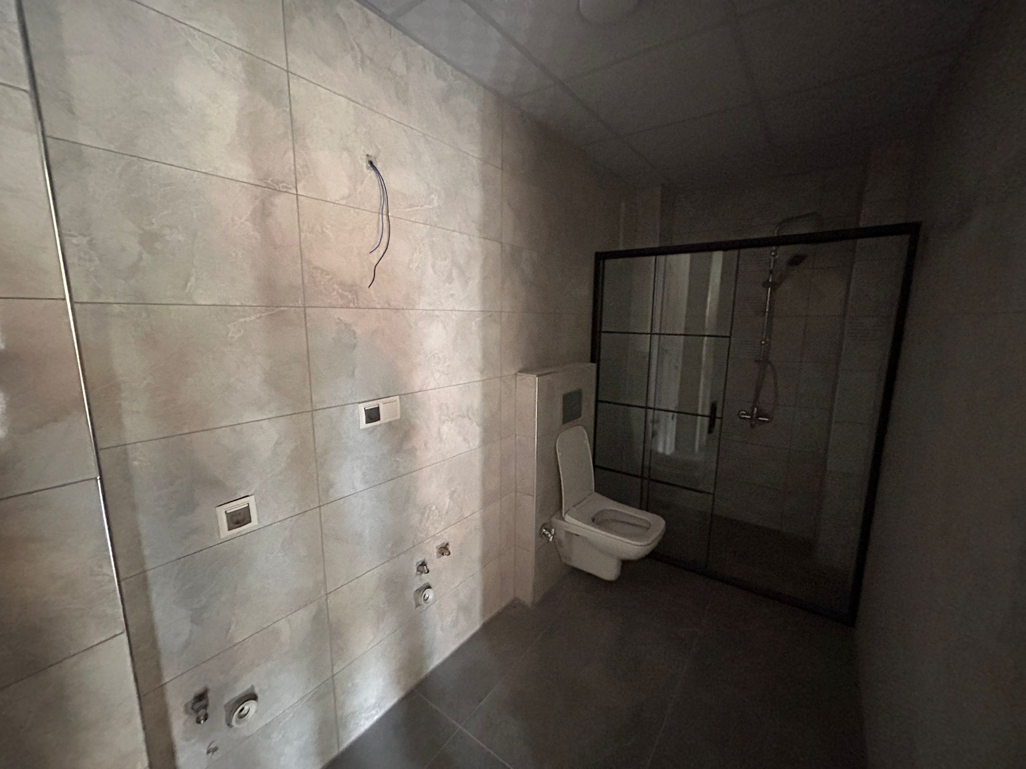 BALIKESİR EDREMİT CUMHURİYET MAHALLESİ'NDE SATILIK SIFIR 1+1 DAİRE