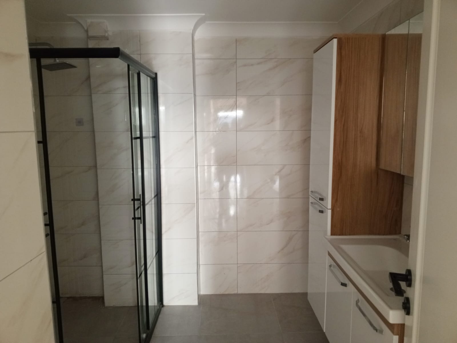 EDREMİTURCU MURAT MAHALLESİ'NDE SATILIK 2+1 MÜSTAKİL EV