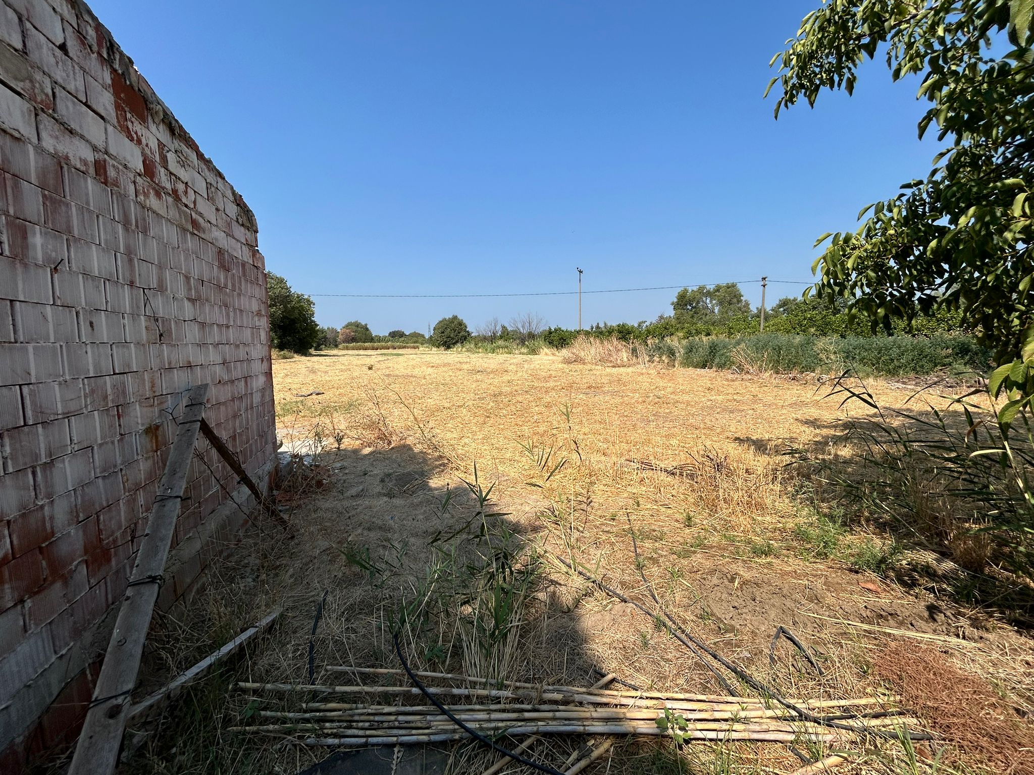 Adramis Termal Otel Arkasında 7,5 Dönüm Satılık Tarla