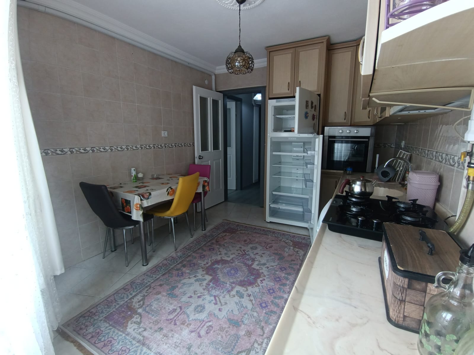 EDREMİT TUZCUMURAT’TA EŞYALI KİRALIK 3+1 DAİRE