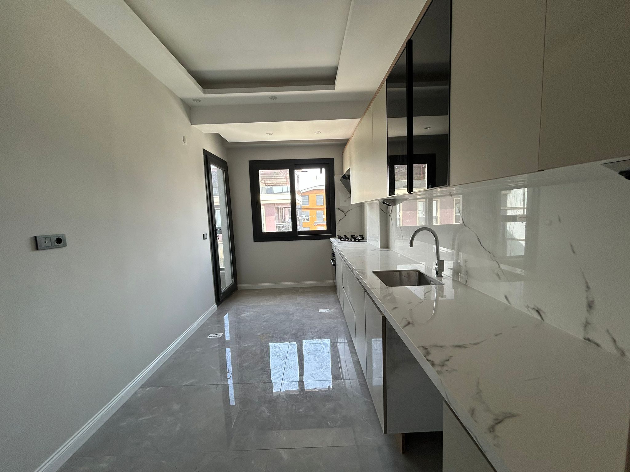 BALIKESİR EDREMİT KADIKÖY’DE SATILIK SIFIR 2+1  DAİRE