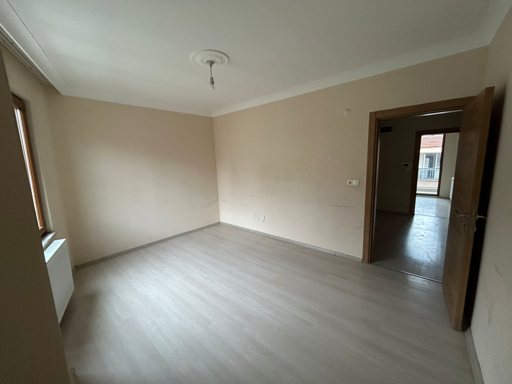 Cumhuriyet Mahallesinde Kiralık 2+1 Daire