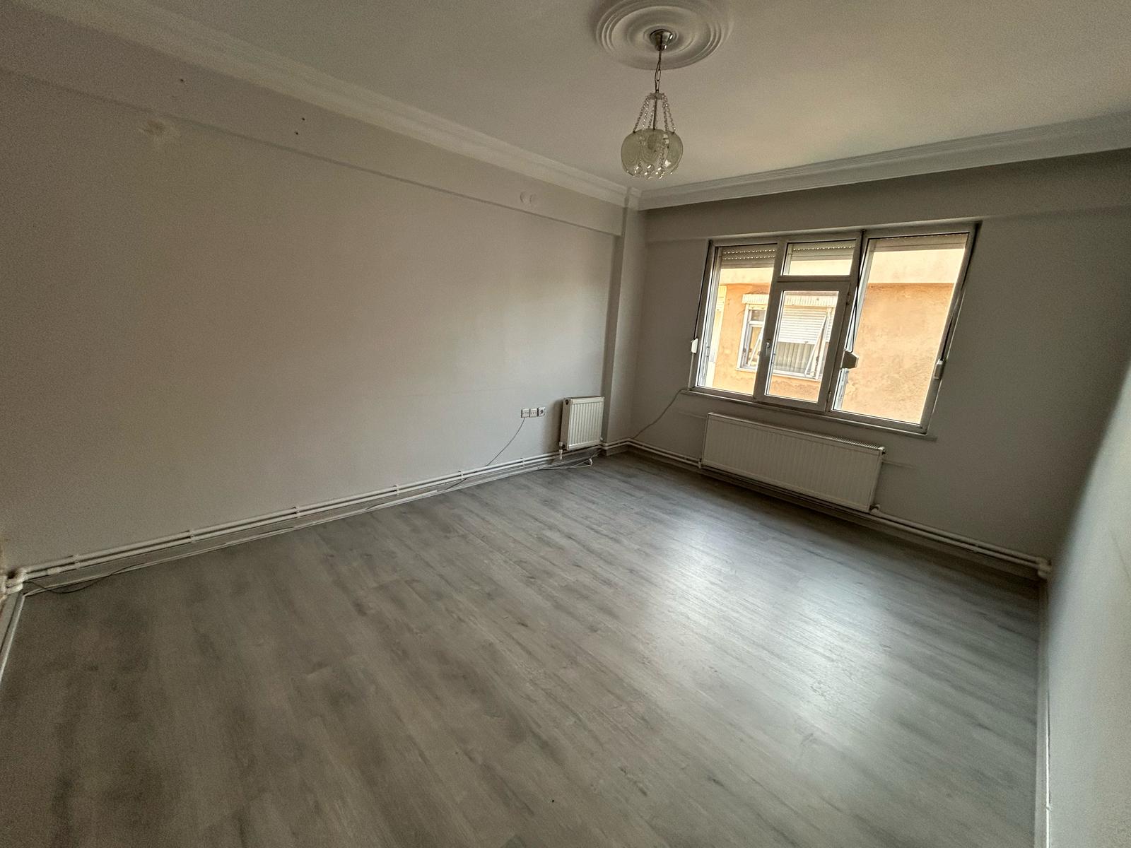 CUMHURİYET PARKI CİVARI SATILIK 120 M2 3+1 DAİRE