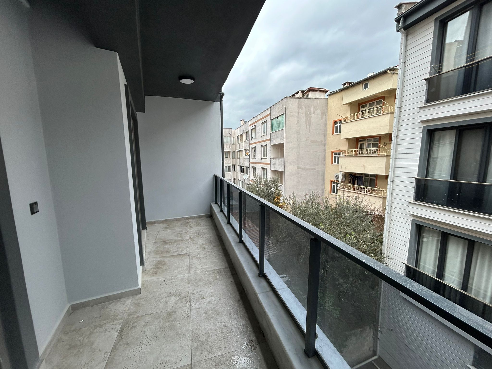 EDREMİT GAZİCELAL MAHALLESİNDE SATILIK SIFIR 2+1 DAİRE