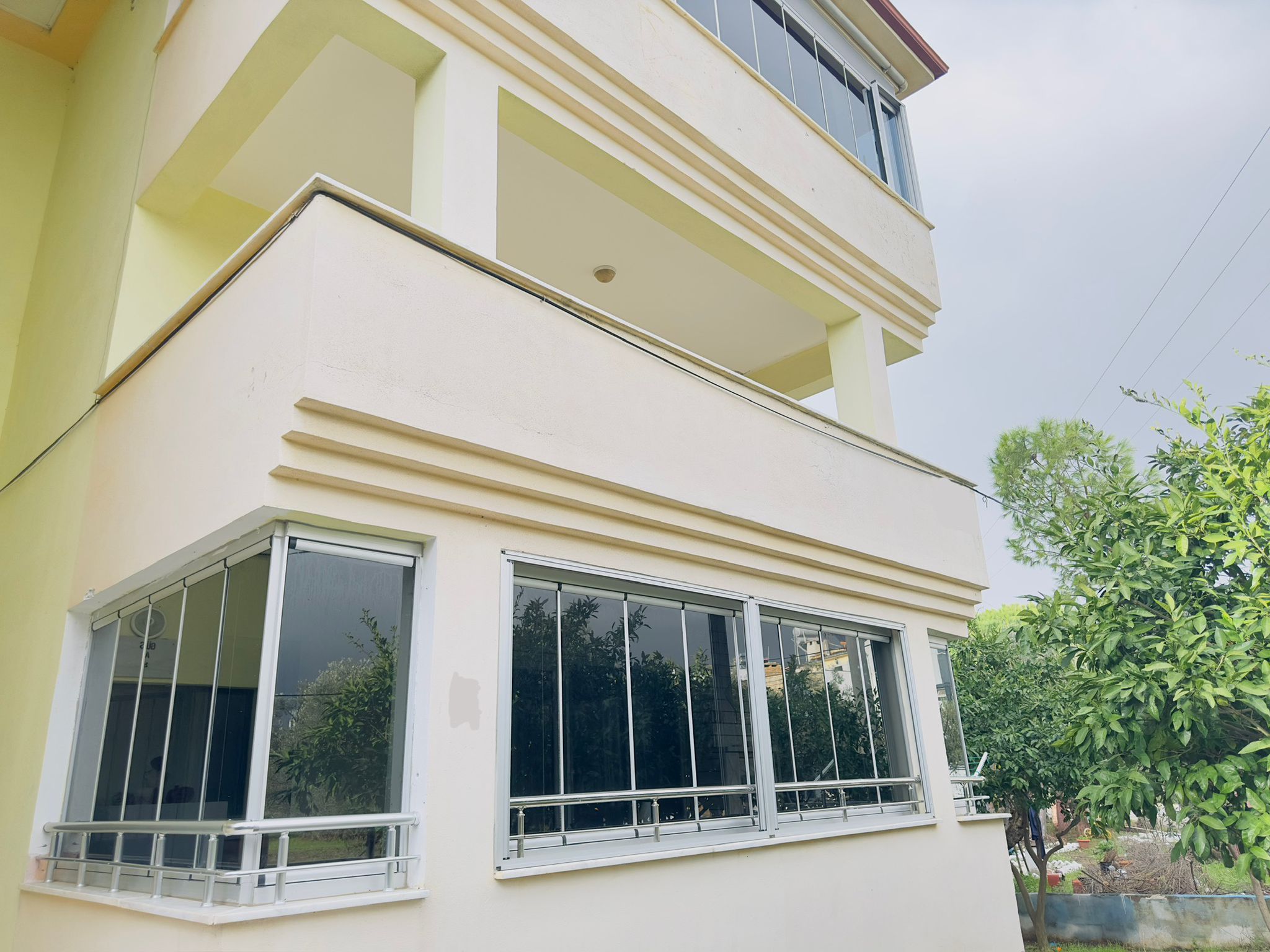 ALTINOLUK AVCILAR’DA DENİZE 200M 2+1 SATILIK DAİRE