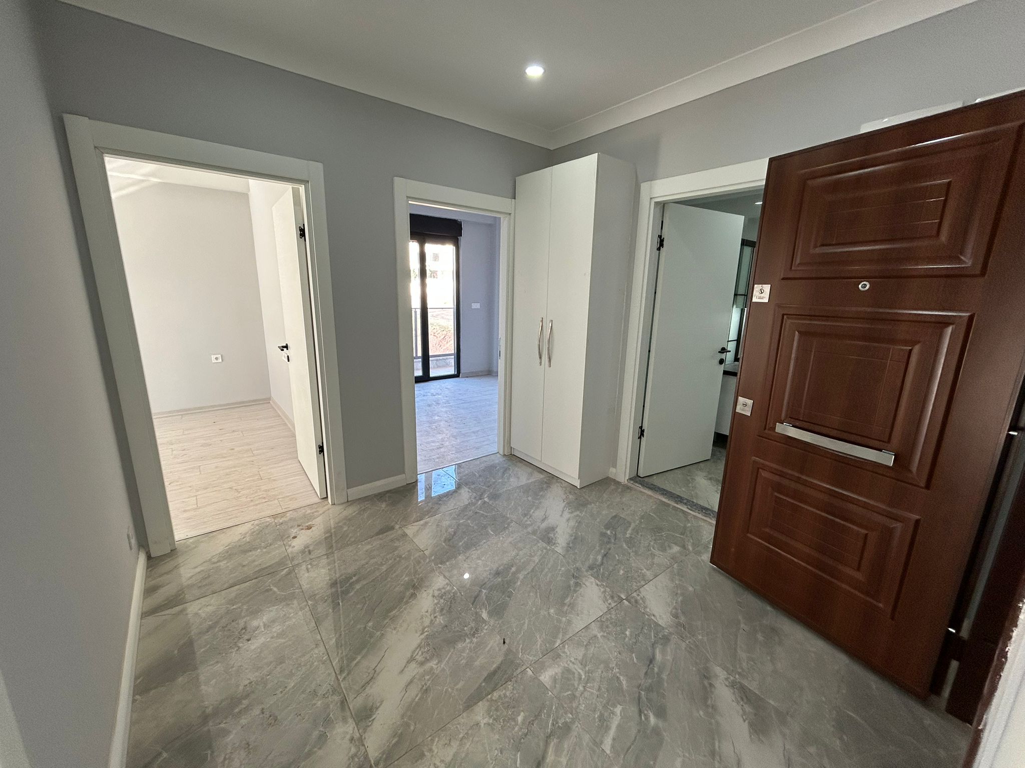 ATATÜRK MAHALLESİ’NİN EN GÜZEL NOKTASINDA! SATILIK 2+1 DAİRE (9numara)