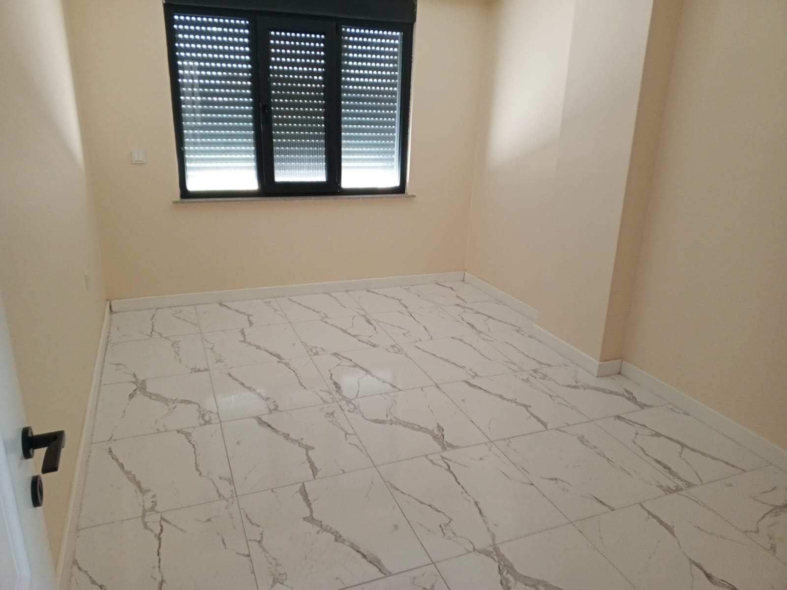 EDREMİTURCU MURAT MAHALLESİ'NDE SATILIK 2+1 MÜSTAKİL EV