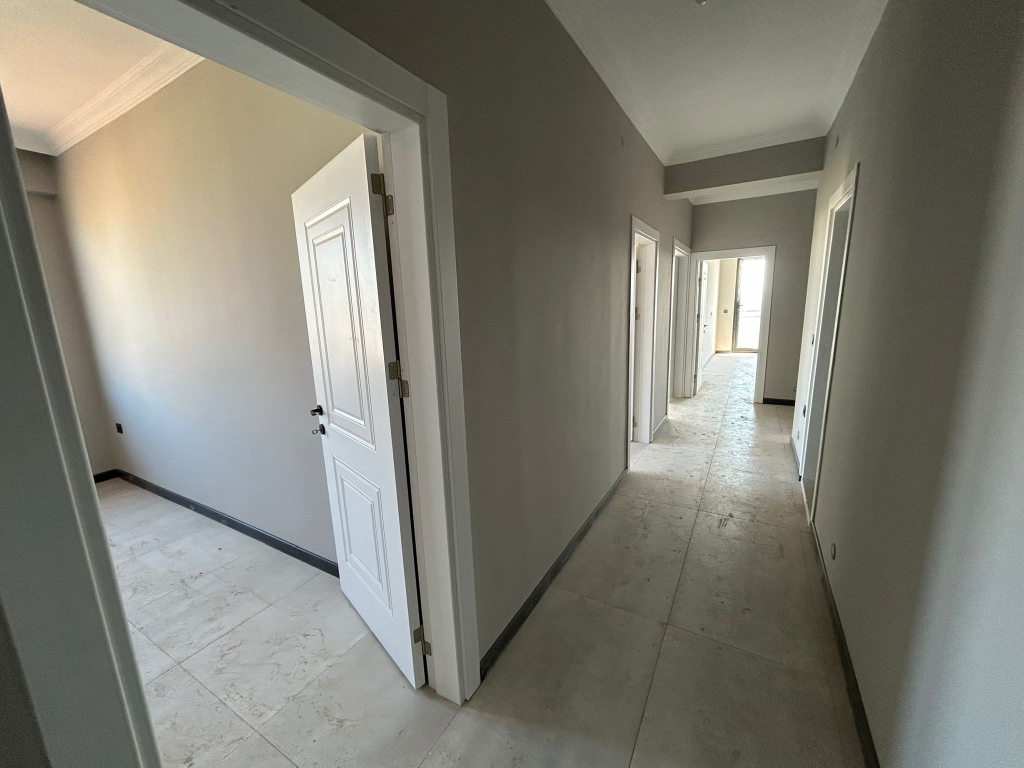 Edremit Atatürk Mahallesi’nde Eşsiz Deniz & Şehir Manzaralı 3+1 Lüks Kiralık Daire!