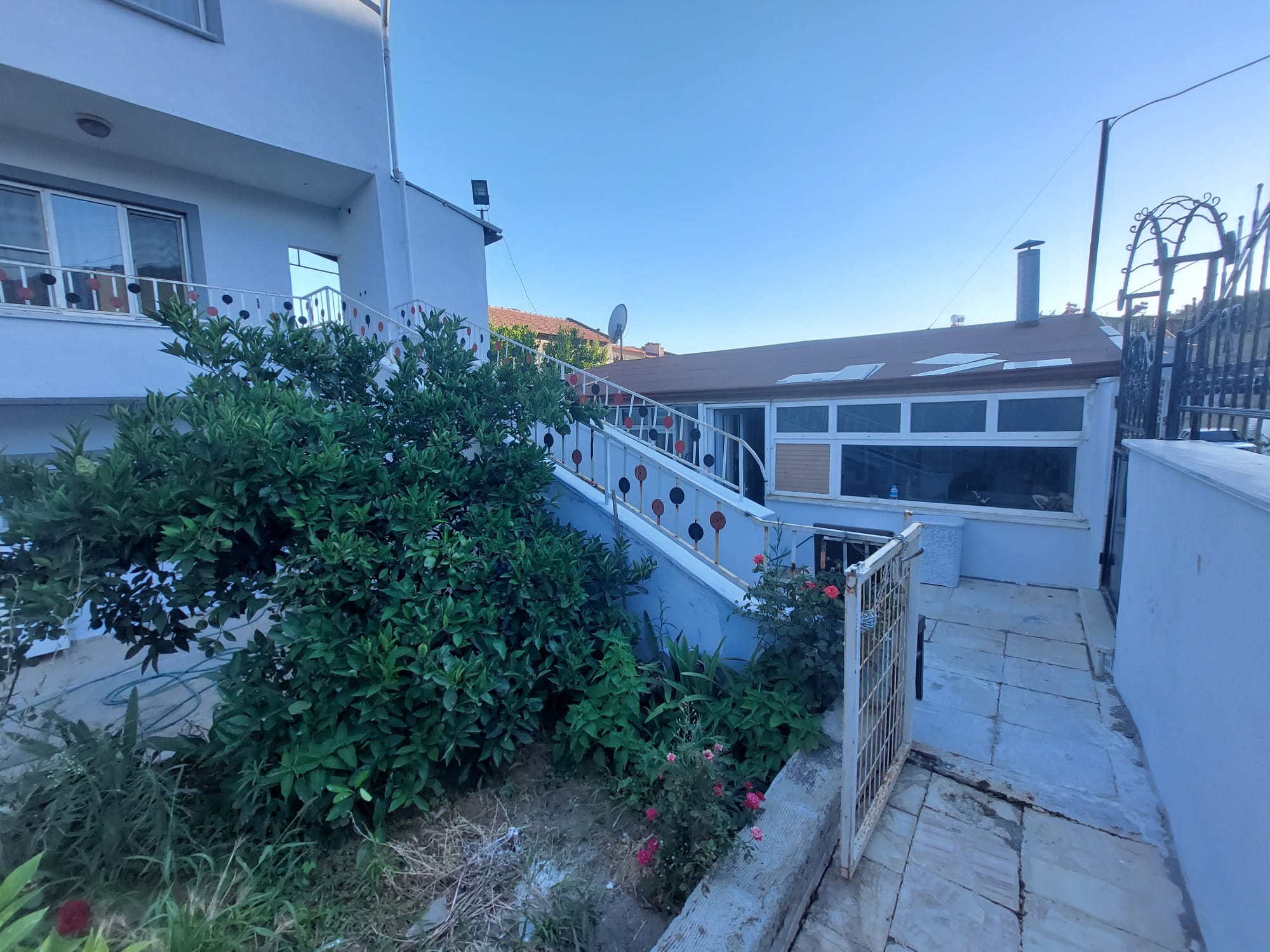 Kadıköy 'de Komple Satılık Bina