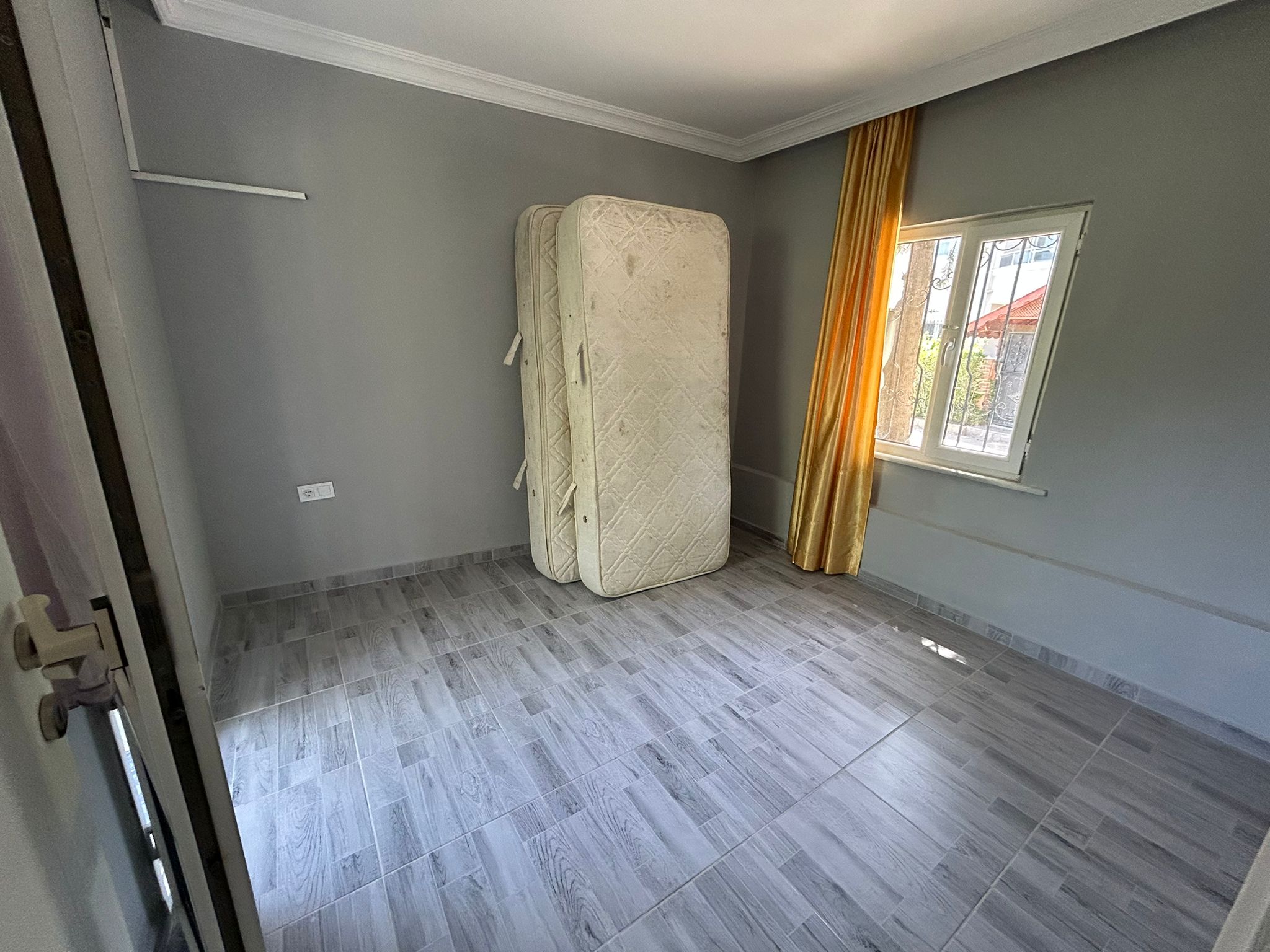 KIZILKEÇİLİ'DE SATILIK 2+1 MÜSTAKİL EV