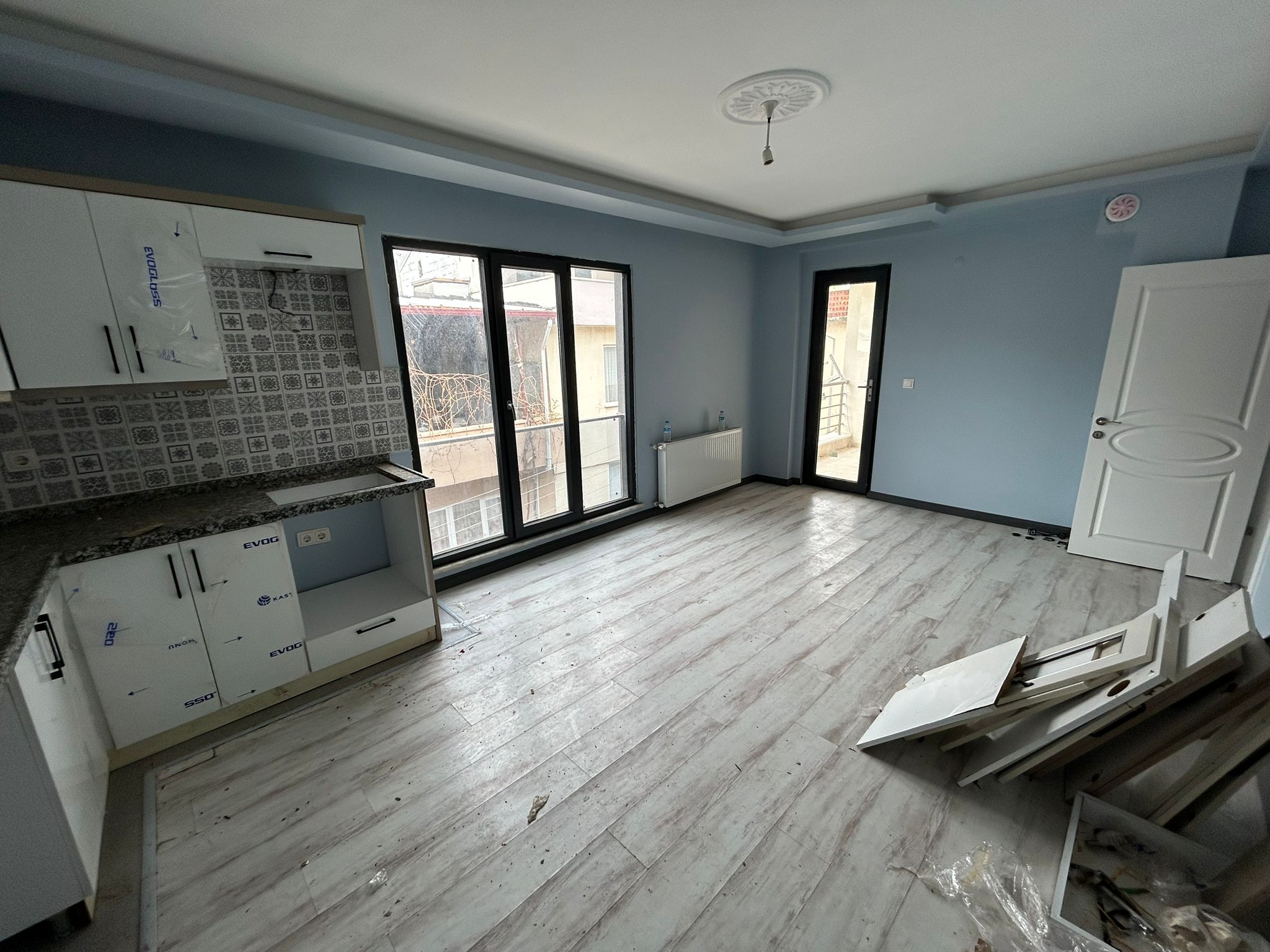 EDREMİT GAZİİLYAS MAHALLESİ’NDE SATILIK 2+1 DAİRE