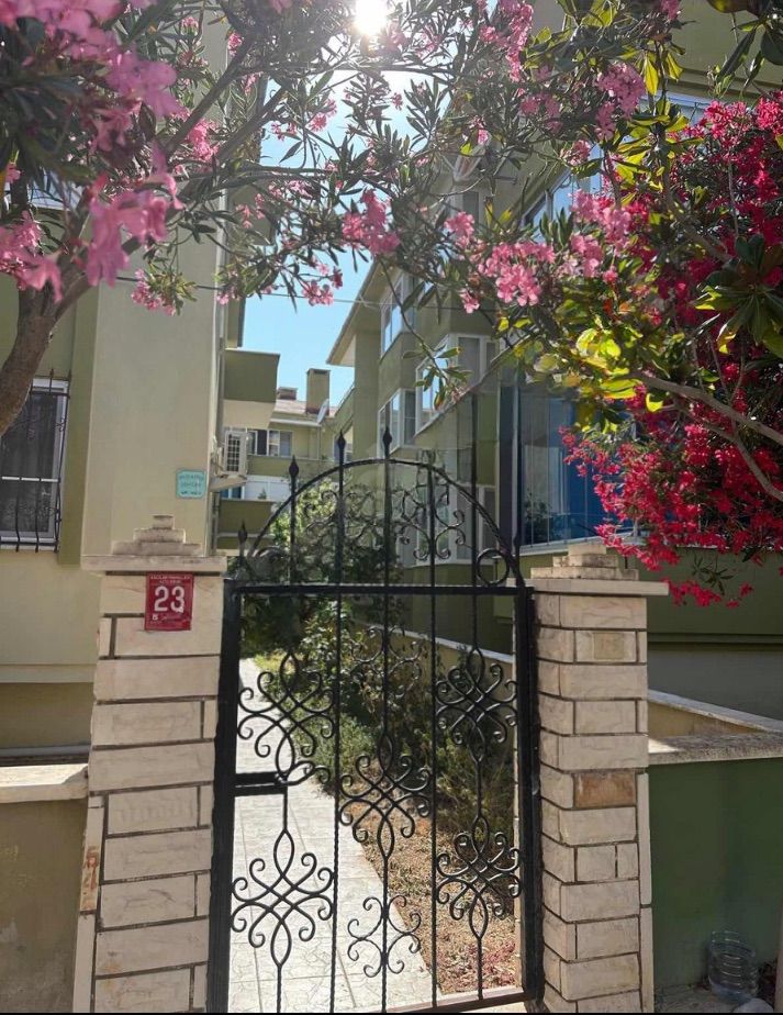 EDREMİT AVCILAR MAHALLESİ’NDE SATILIK EŞYALI DAİRE