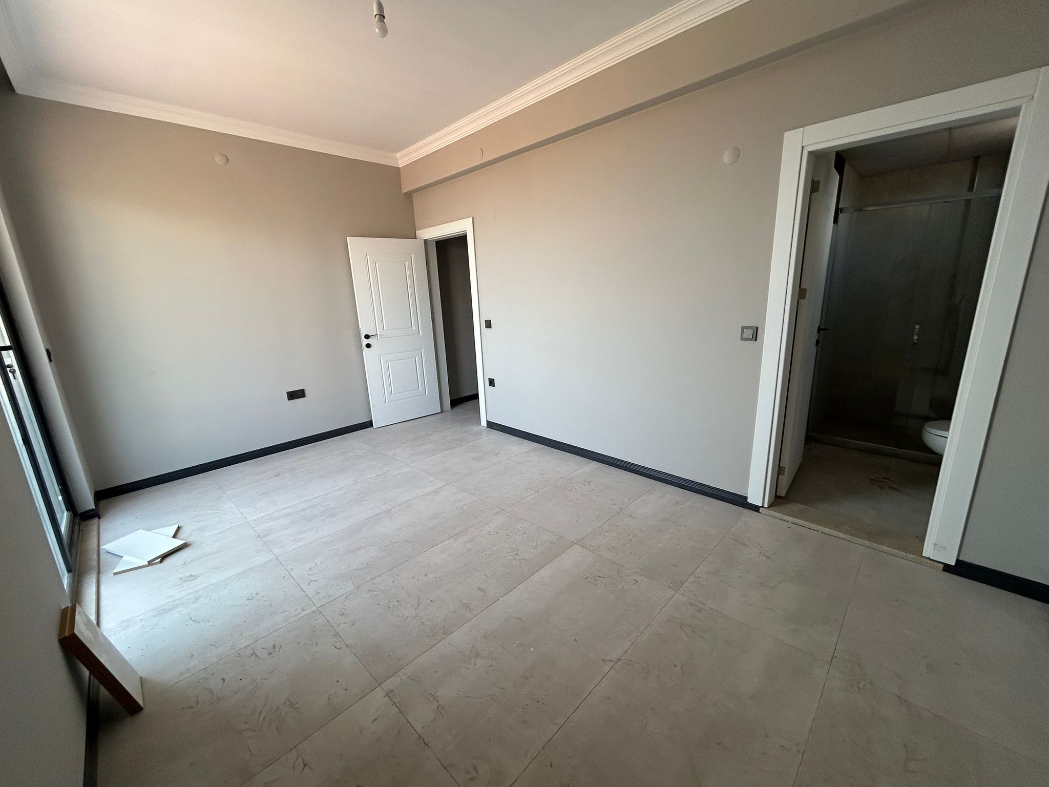 ATATÜRK'DE KİRALIK 2+1 SIFIR EBEVEYN BANYOLU DAİRE