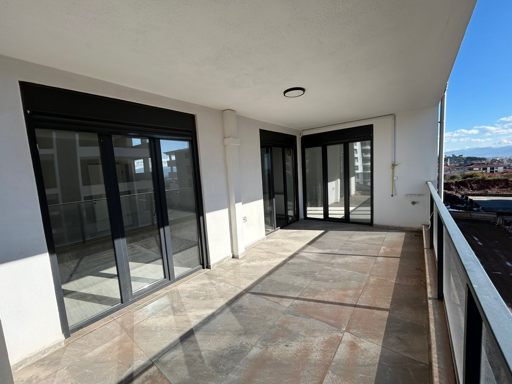 ATATÜRK MAHALLESİ’NİN EN GÜZEL NOKTASINDA! SATILIK 2+1 DAİRE (9numara)