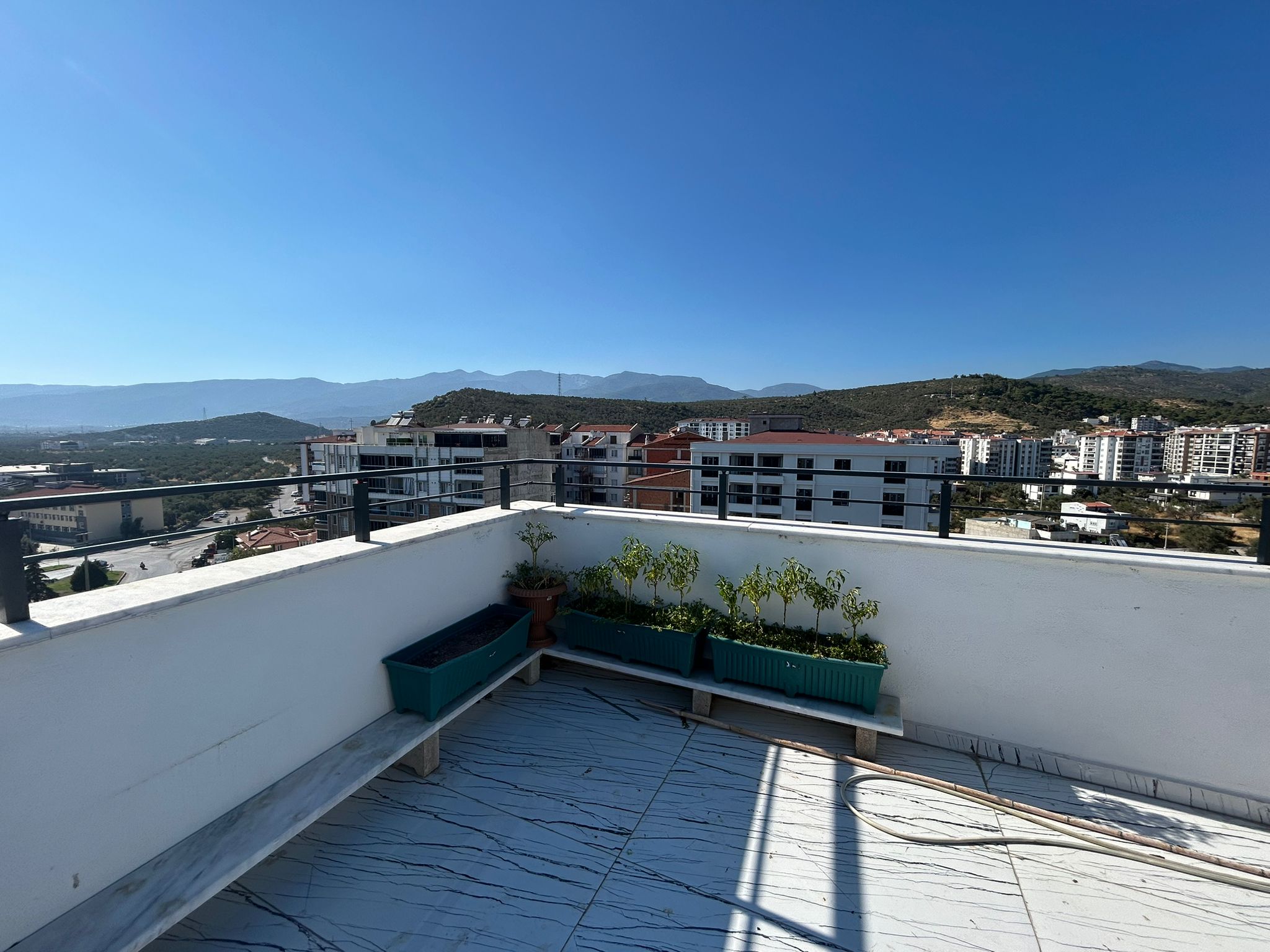 KADIKÖY'DE 4+1 DUBLEKS SATILIK DAİRE