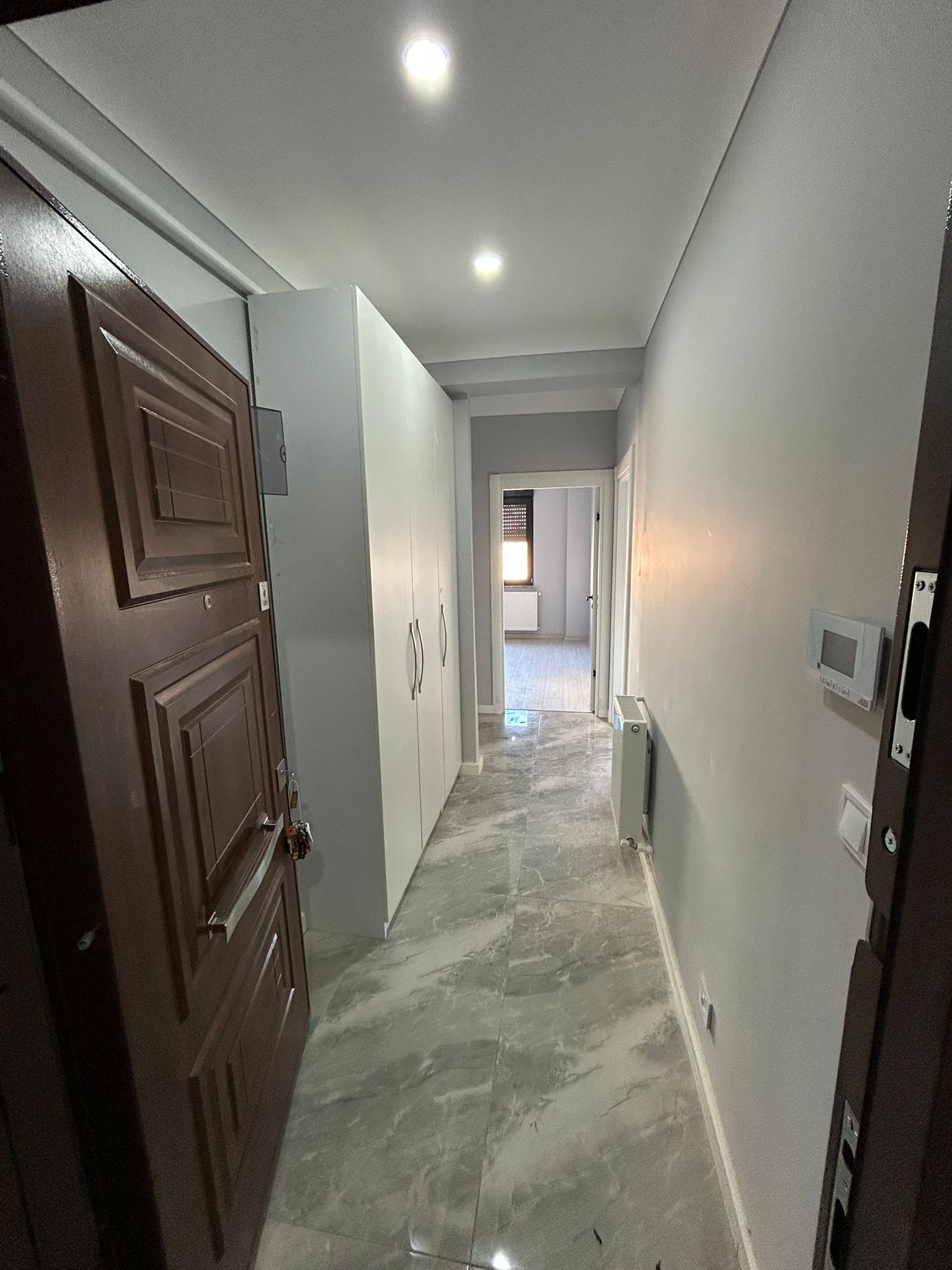 ATATÜRK MAHALLESİ’NİN EN GÜZEL NOKTASINDA! SATILIK 2+1 DAİRE (15numara)