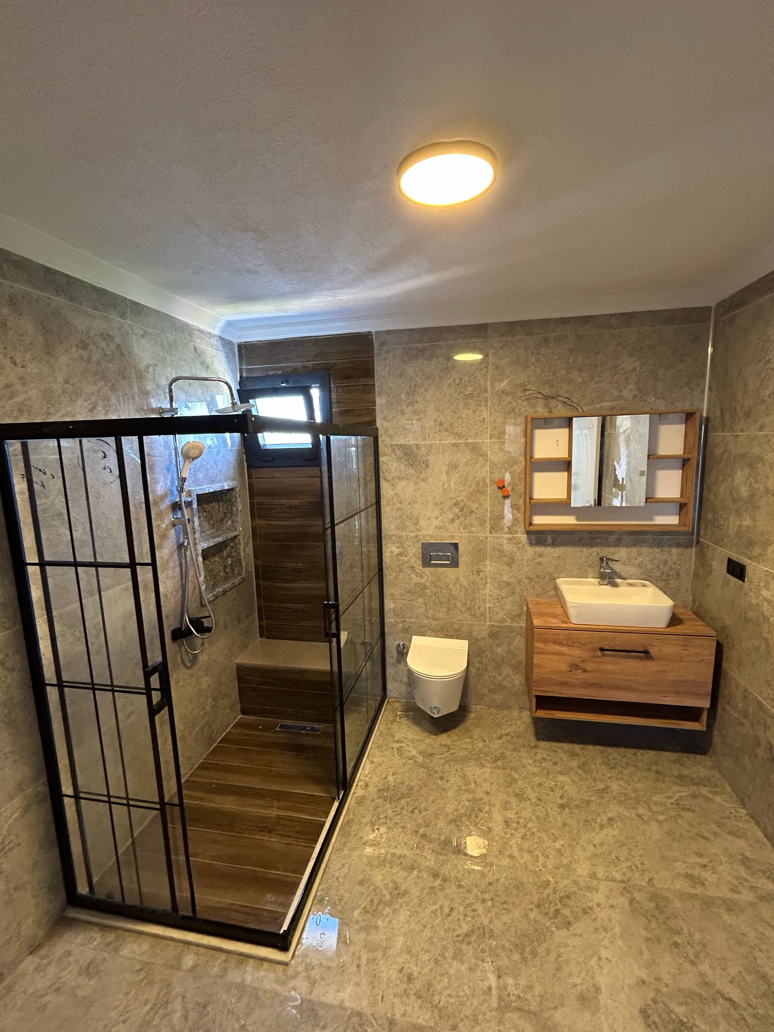 Ayvalık Altınova 'da Müstakil Satılık Villa