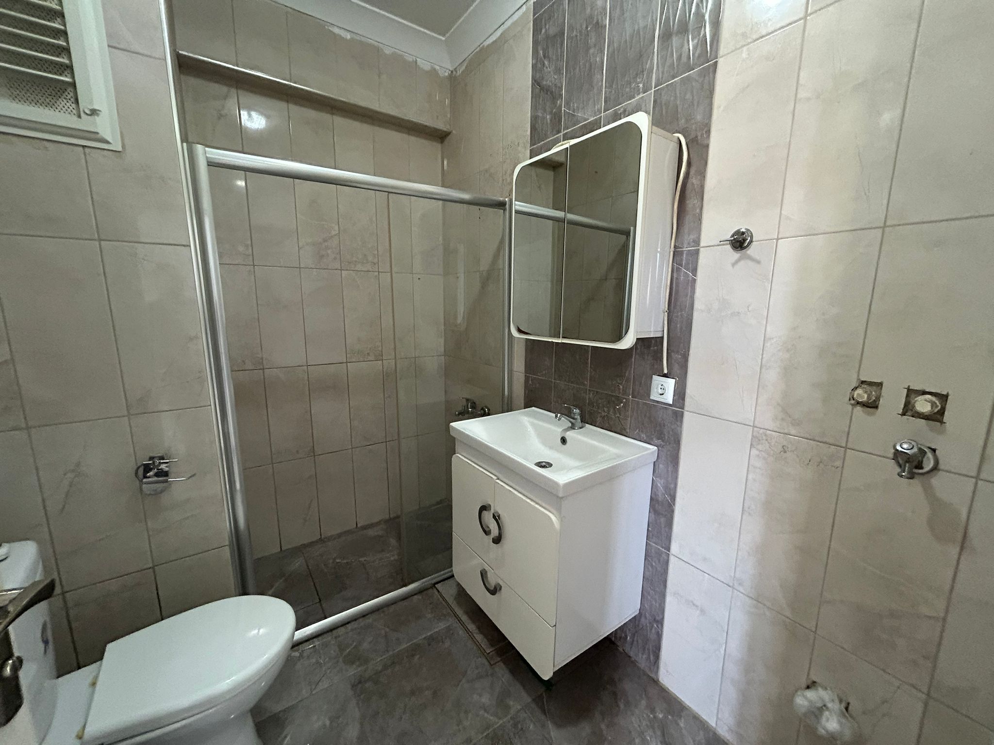 FERAH, MUTLU, HUZURLU KİRALIK 2+1 DAİRE