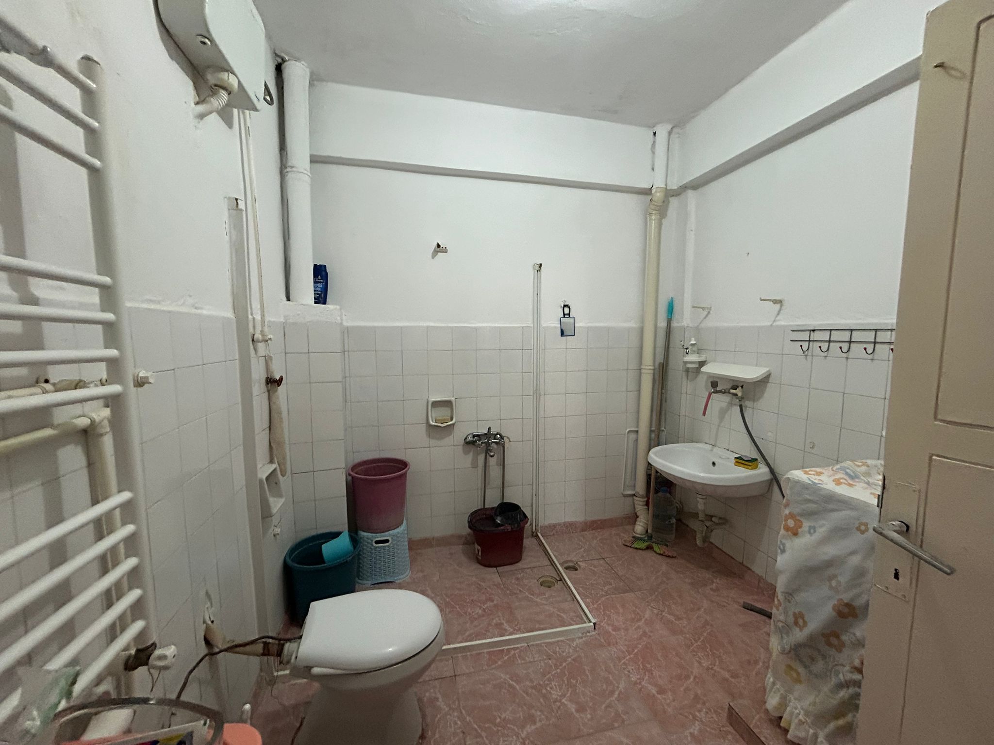 Cumhuriyet Mah. 3+1 Doğalgazlı 140 M2 Daire Satılık