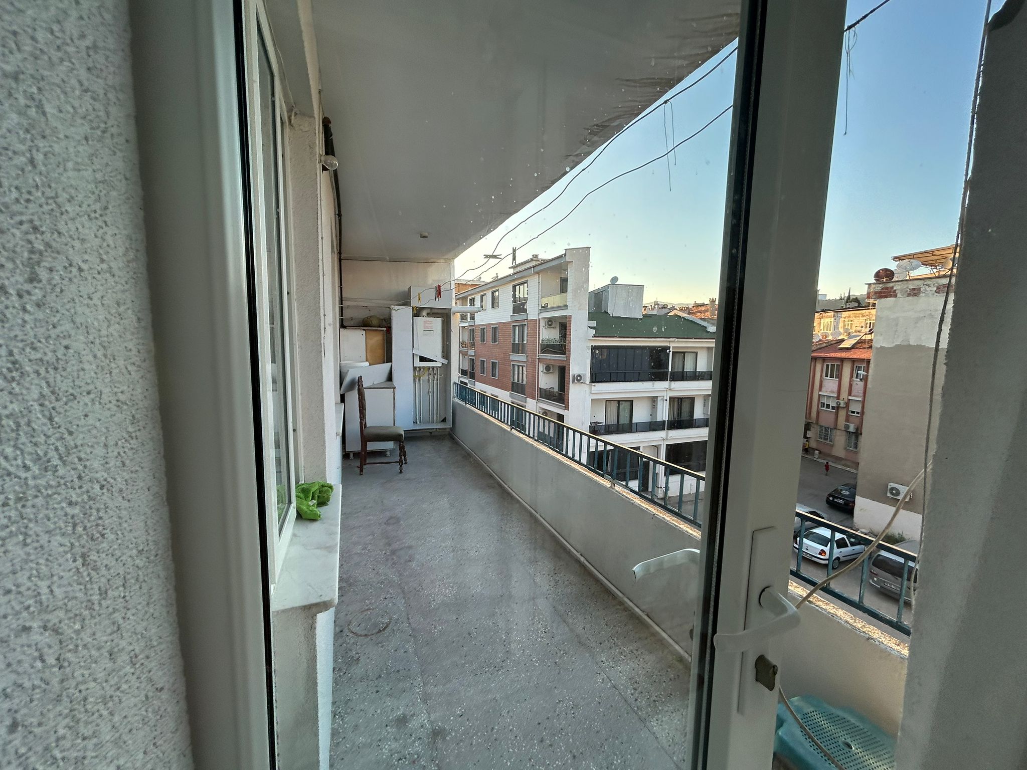 Cumhuriyet Mah. 3+1 Doğalgazlı 140 M2 Daire Satılık